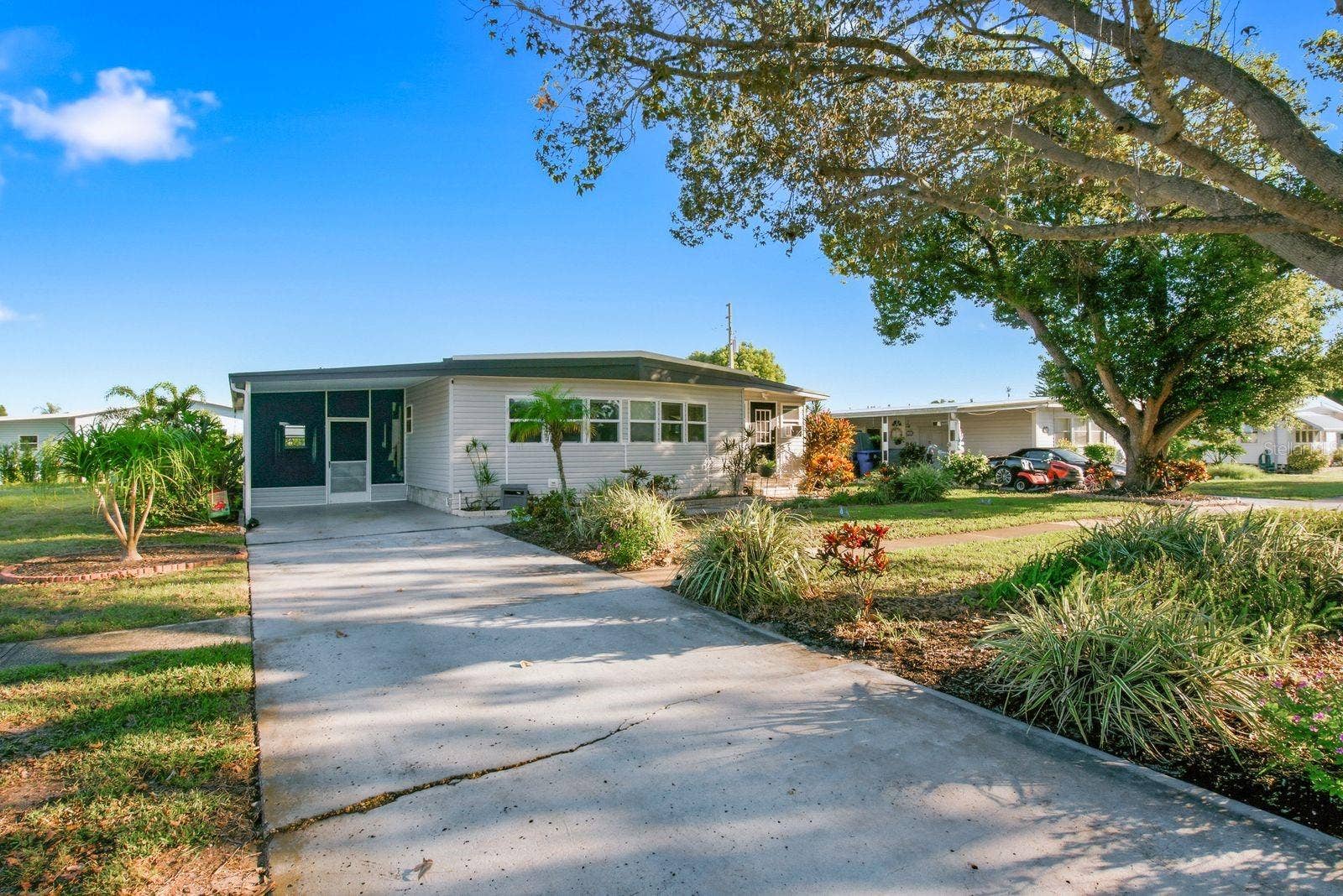 185 LAKE TARPON DRIVE, #31, Palm Harbor, FL 34684