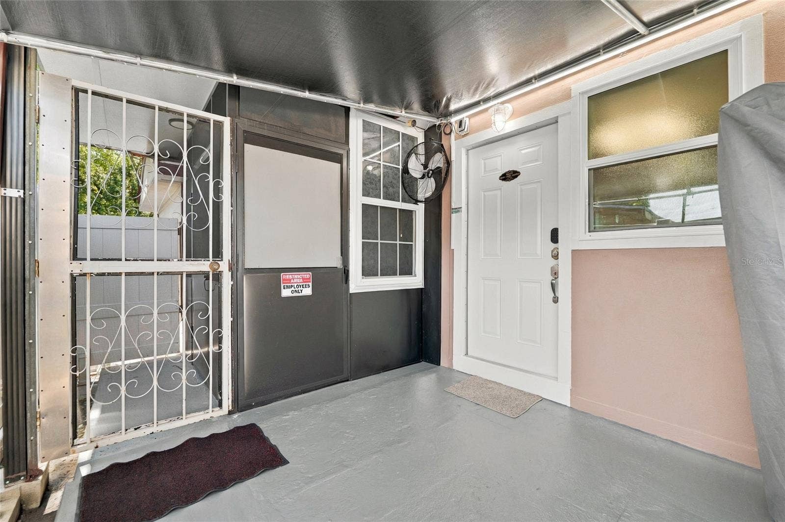 1508 W KNOLLWOOD STREET, Tampa, FL 33604
