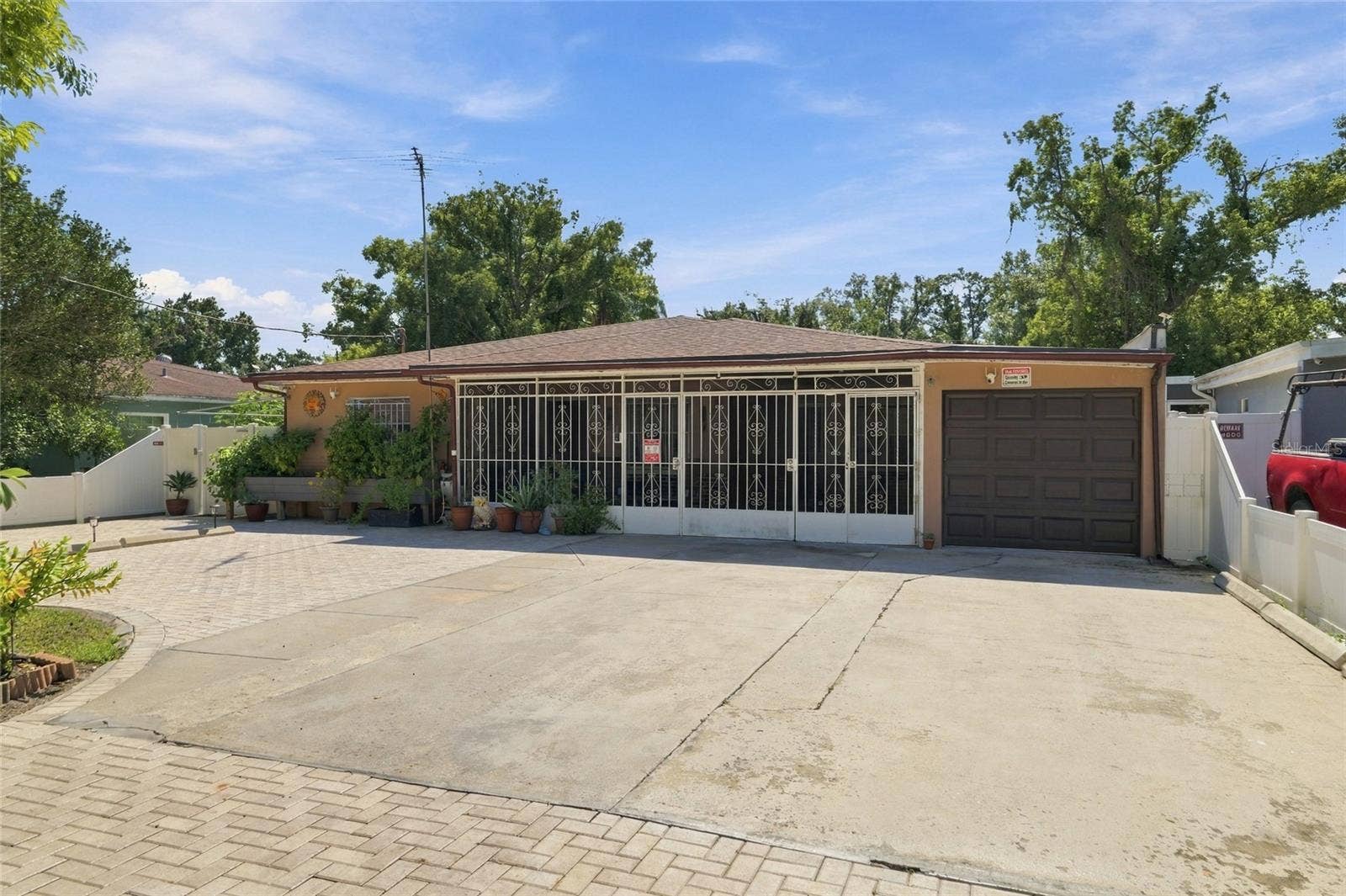 1508 W KNOLLWOOD STREET, Tampa, FL 33604