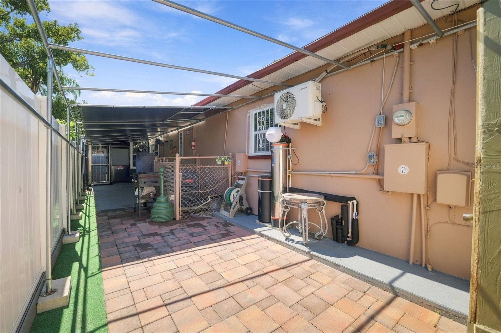 1508 W KNOLLWOOD STREET, Tampa, FL 33604