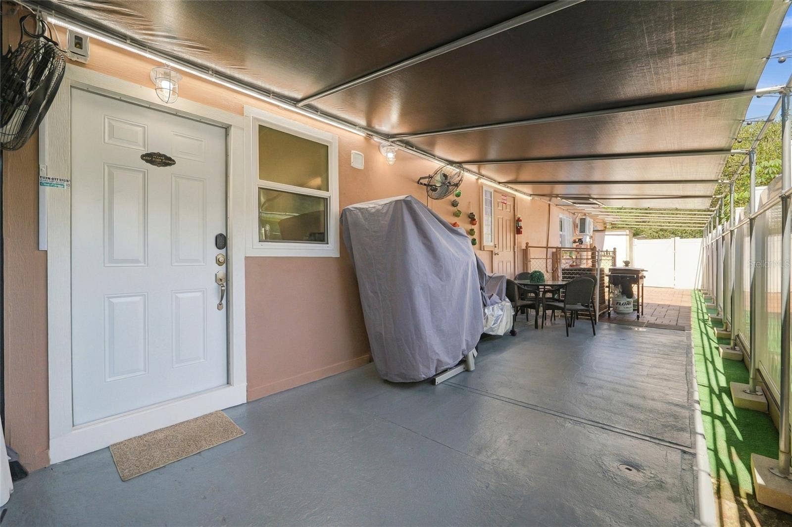 1508 W KNOLLWOOD STREET, Tampa, FL 33604