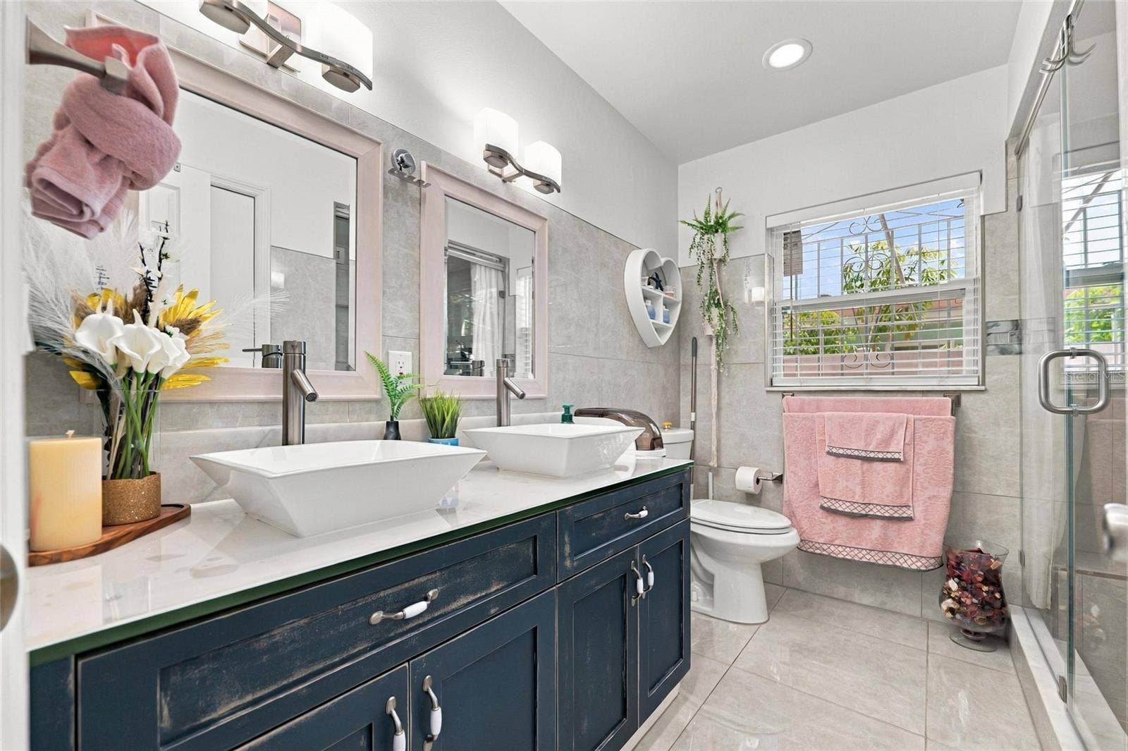 1508 W KNOLLWOOD STREET, Tampa, FL 33604