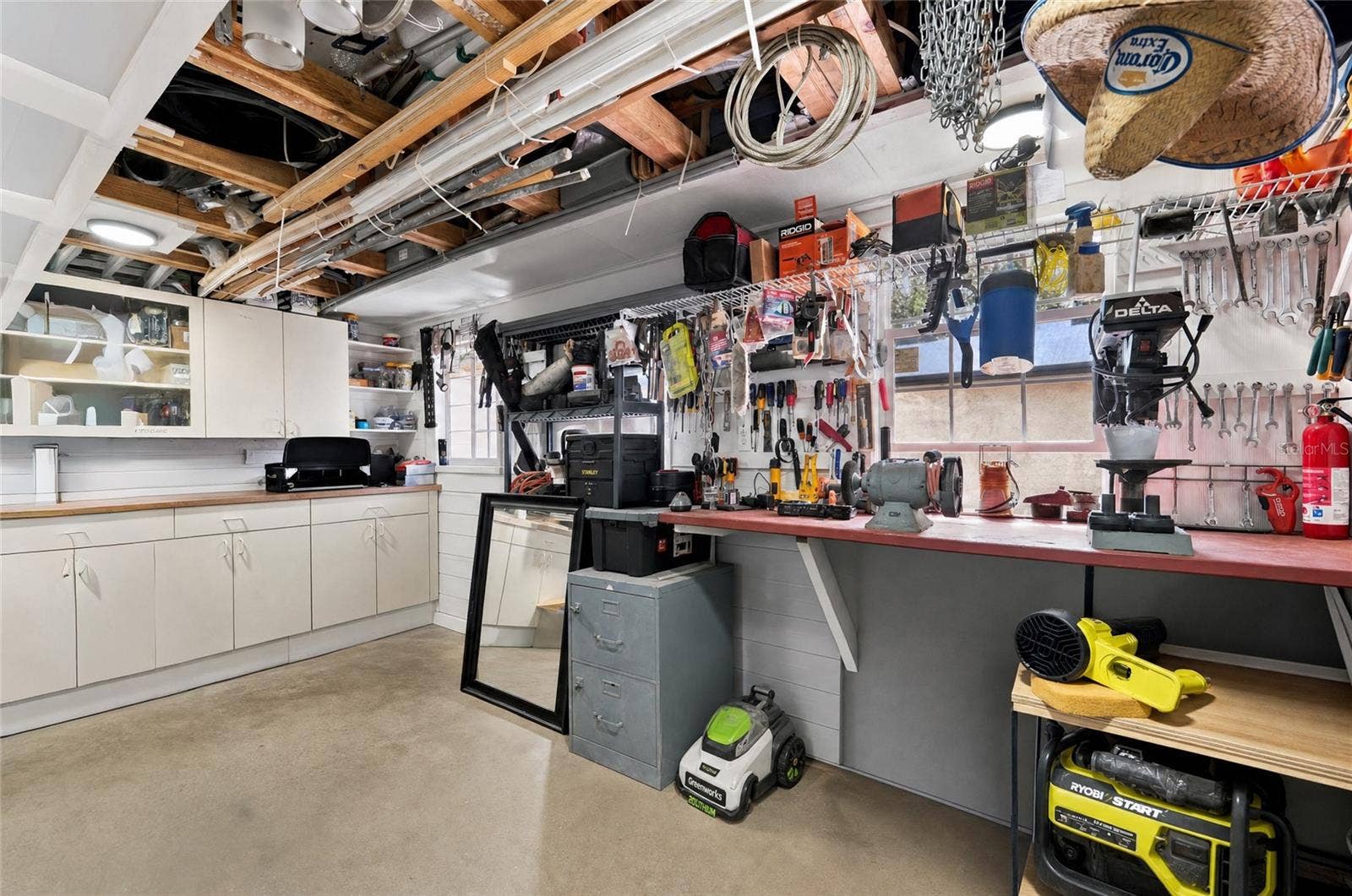 1508 W KNOLLWOOD STREET, Tampa, FL 33604