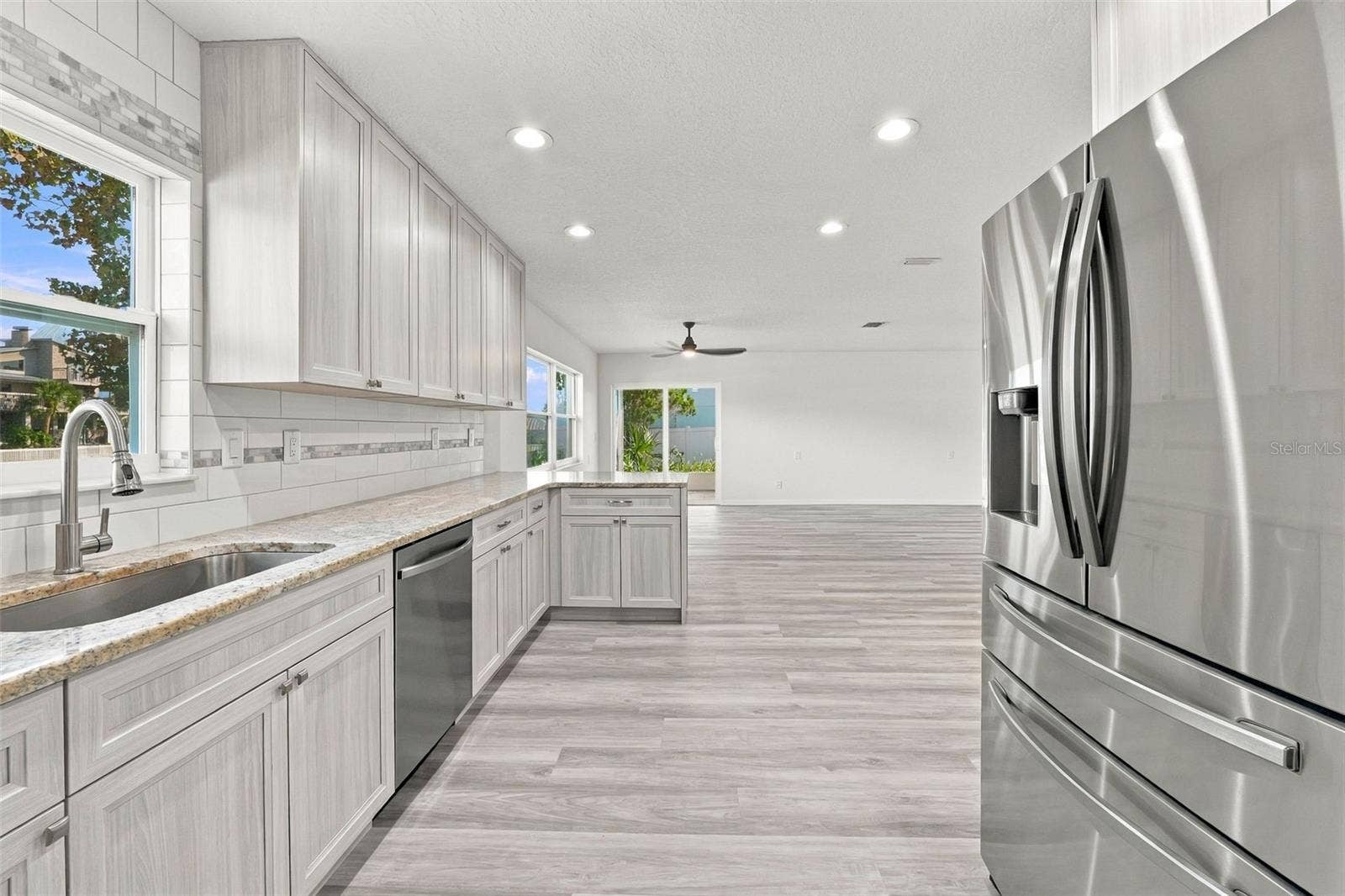 4516 GULFSTREAM DRIVE, Hernando Beach, FL 34607 4516 GULFSTREAM DRIVE, Hernando Beach, FL 34607