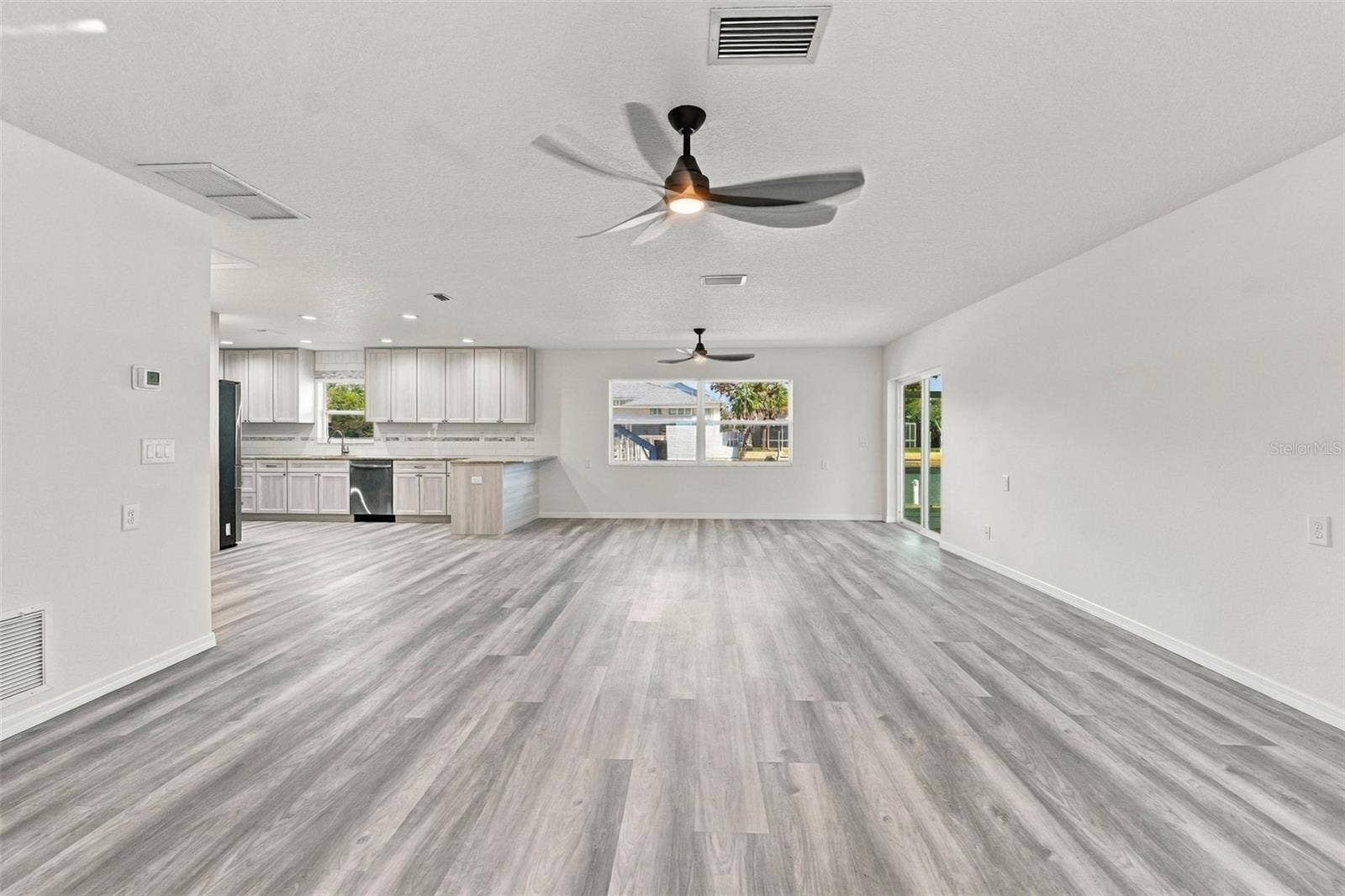 4516 GULFSTREAM DRIVE, Hernando Beach, FL 34607 4516 GULFSTREAM DRIVE, Hernando Beach, FL 34607
