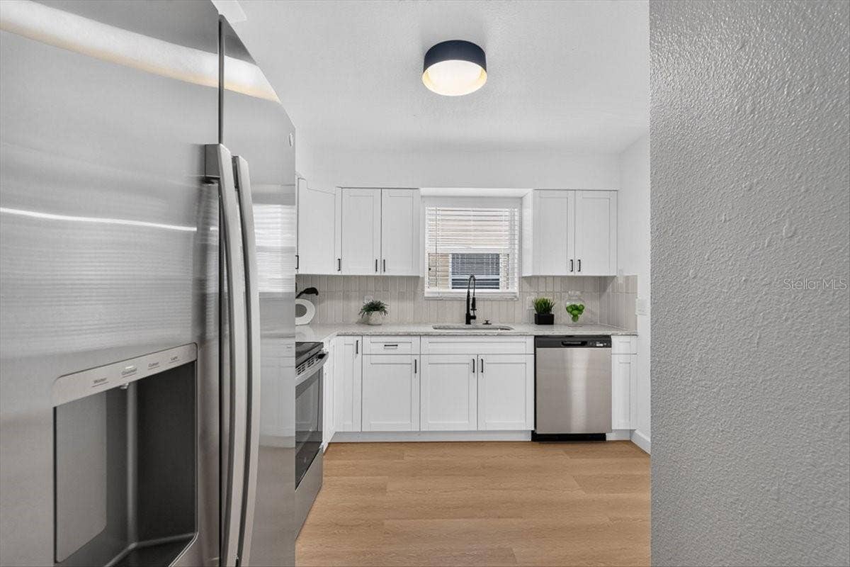 32226 SUMMERTREE CIRCLE, Leesburg, FL 34748