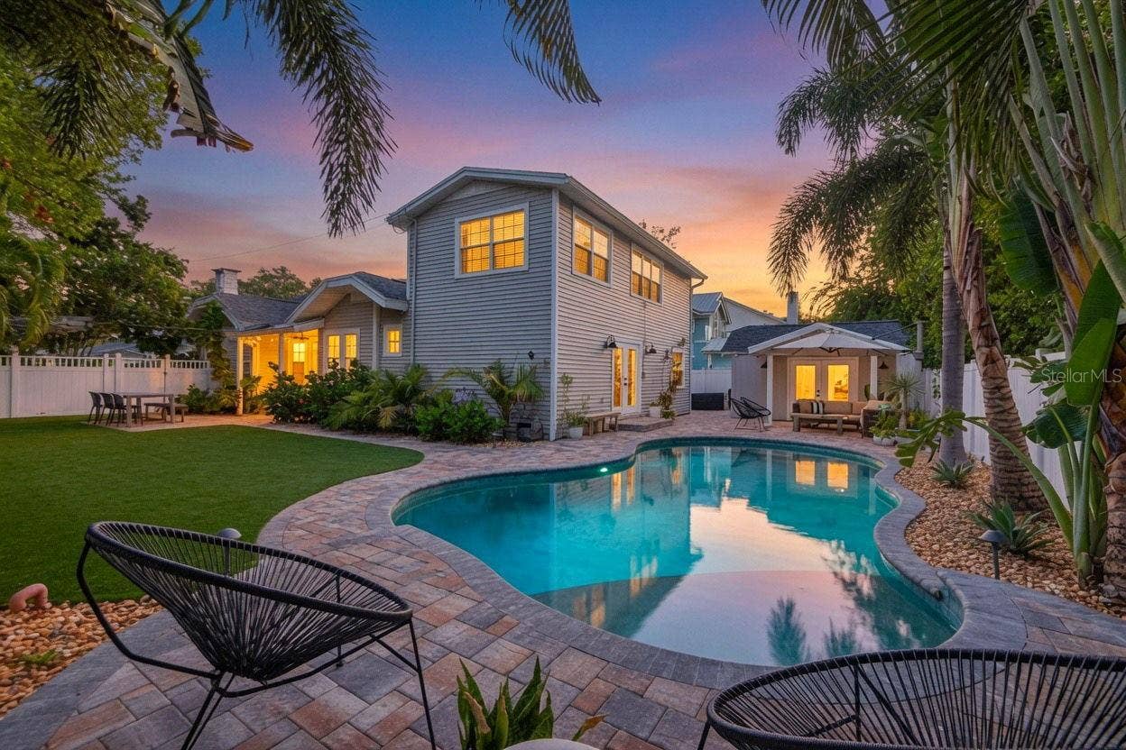 3917 W SAN JUAN STREET, Tampa, FL 33629