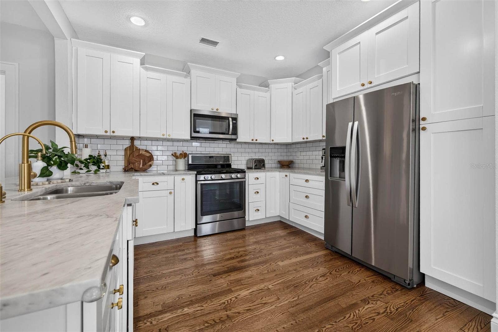 3917 W SAN JUAN STREET, Tampa, FL 33629