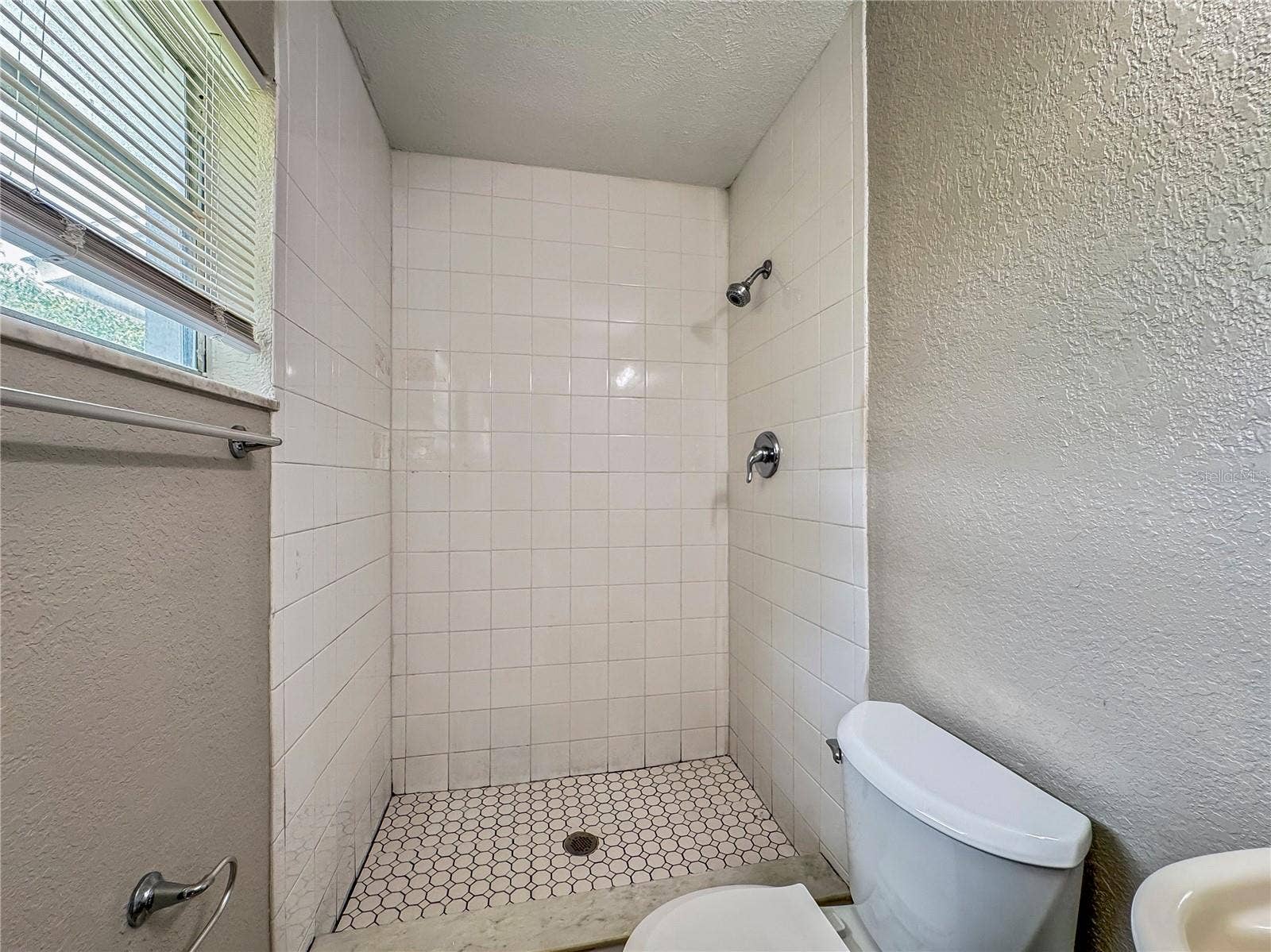 4407 POMPANO DRIVE, Tampa, FL 33617 4407 POMPANO DRIVE, Tampa, FL 33617