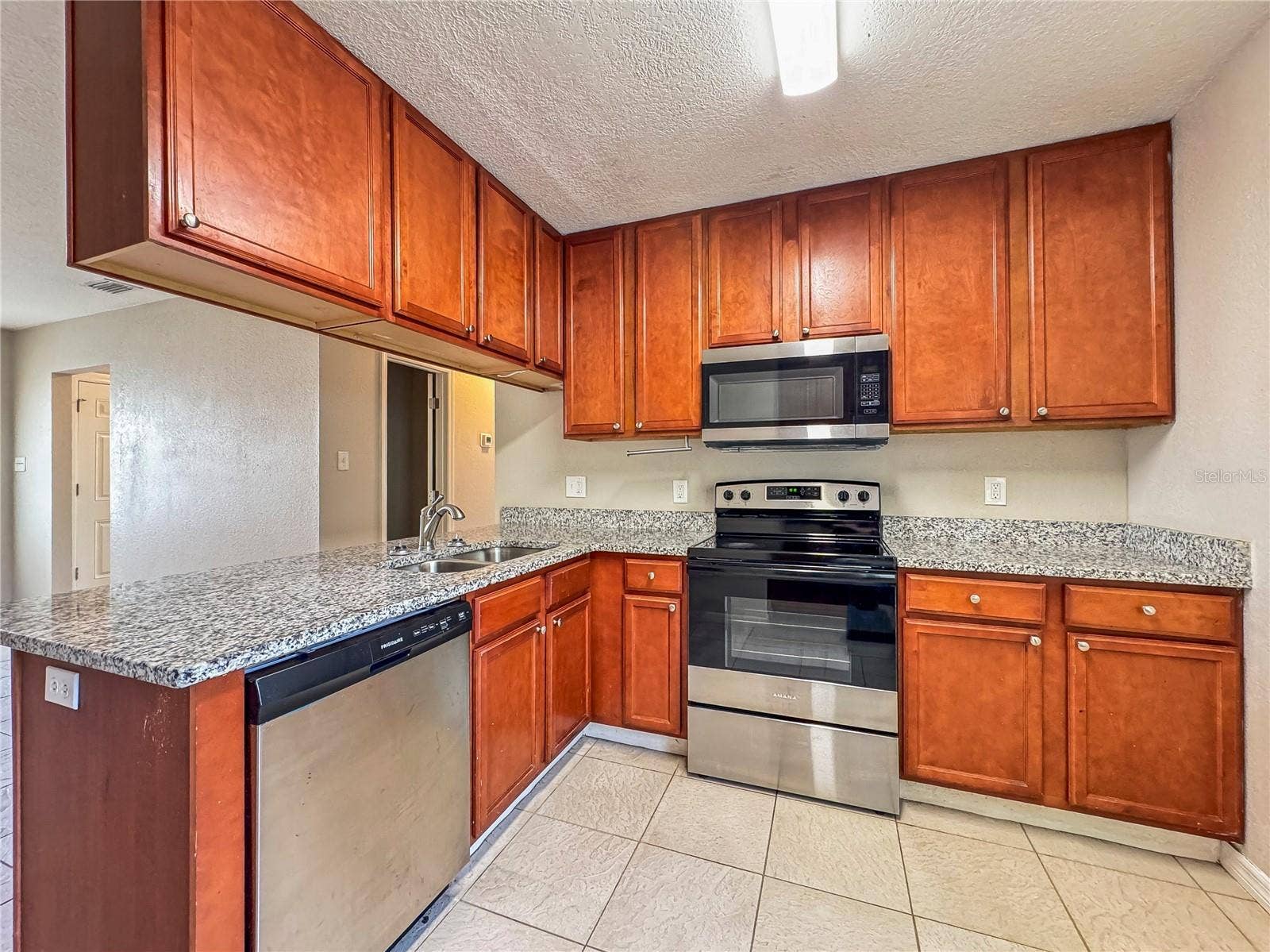 4407 POMPANO DRIVE, Tampa, FL 33617 4407 POMPANO DRIVE, Tampa, FL 33617