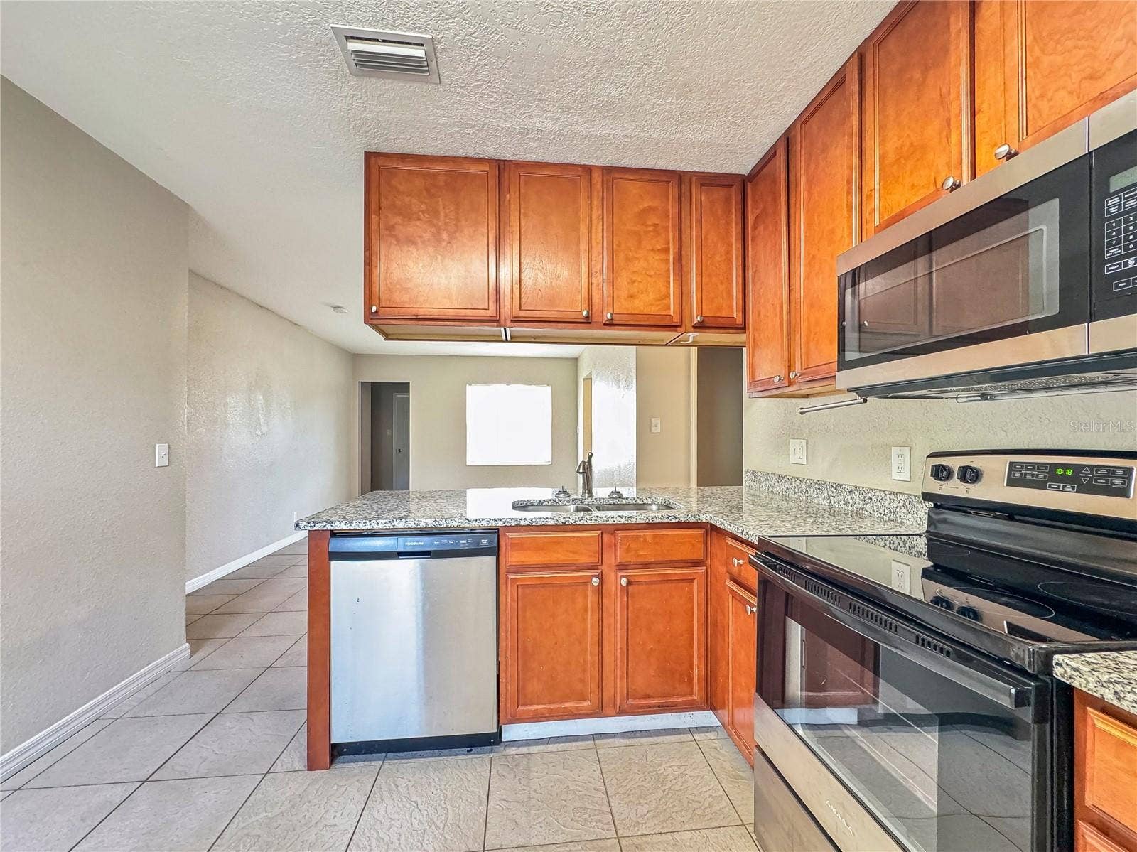 4407 POMPANO DRIVE, Tampa, FL 33617 4407 POMPANO DRIVE, Tampa, FL 33617