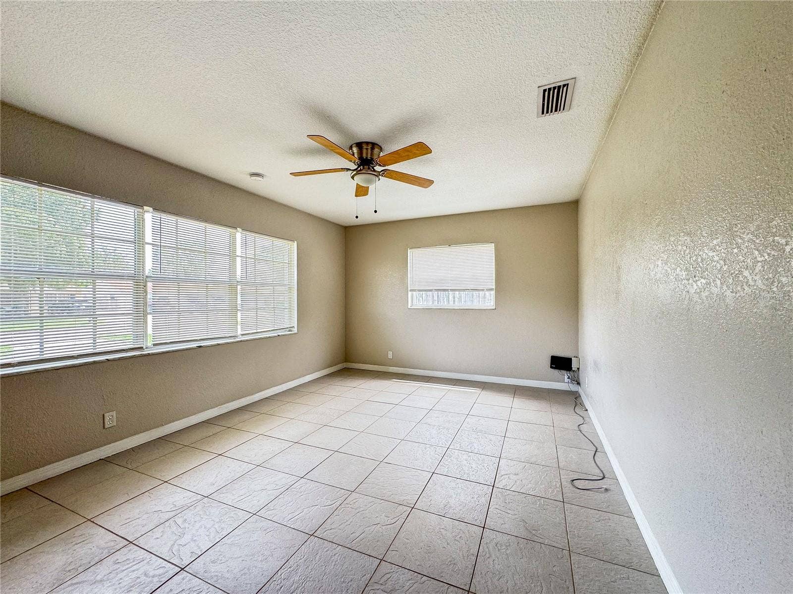 4407 POMPANO DRIVE, Tampa, FL 33617 4407 POMPANO DRIVE, Tampa, FL 33617