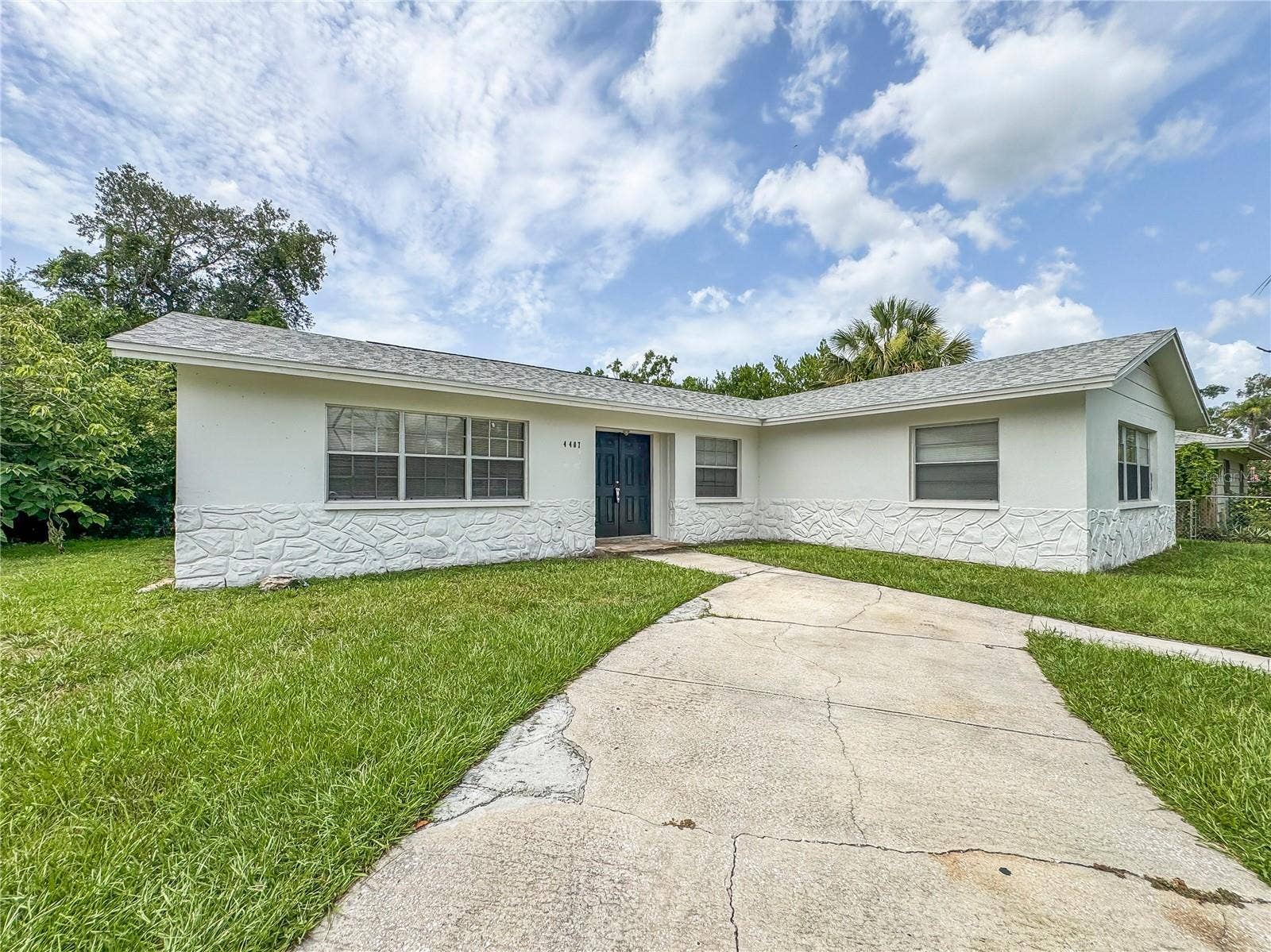 4407 POMPANO DRIVE, Tampa, FL 33617 4407 POMPANO DRIVE, Tampa, FL 33617