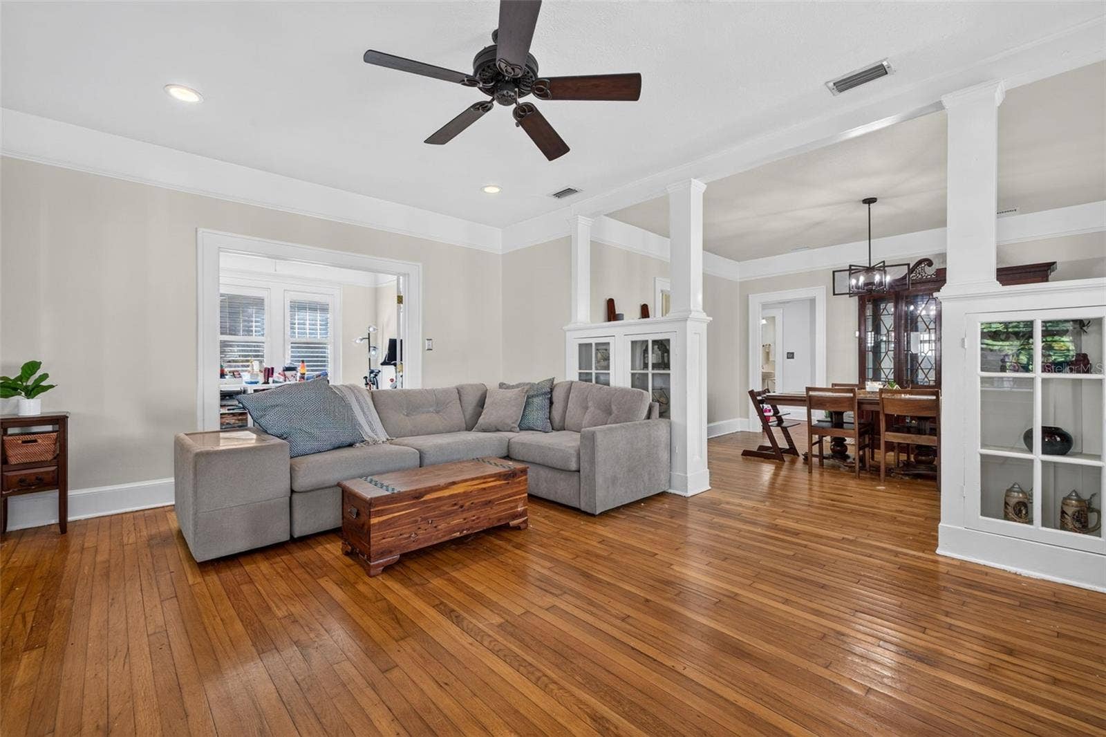2804 W ANGELES STREET, Tampa, FL 33629