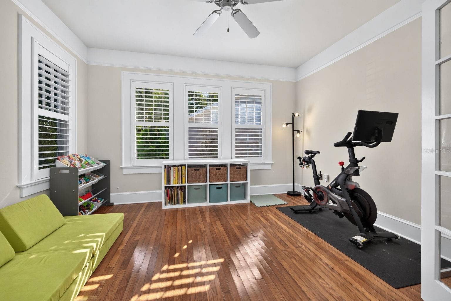 2804 W ANGELES STREET, Tampa, FL 33629