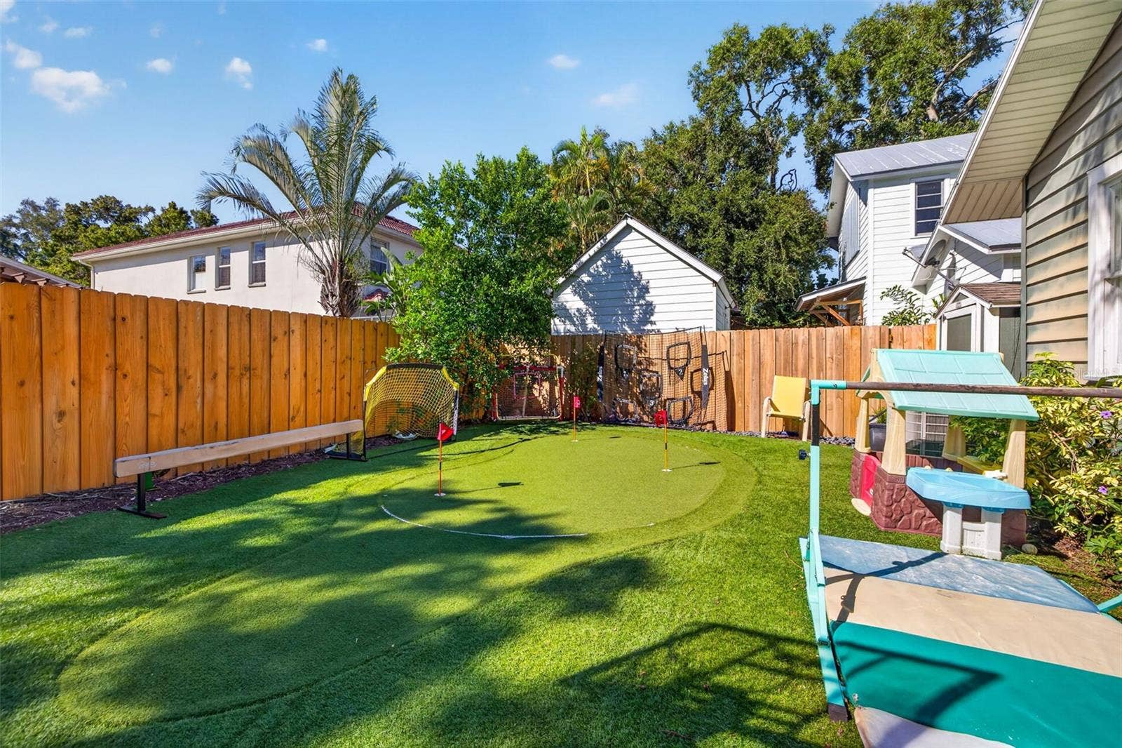 2804 W ANGELES STREET, Tampa, FL 33629