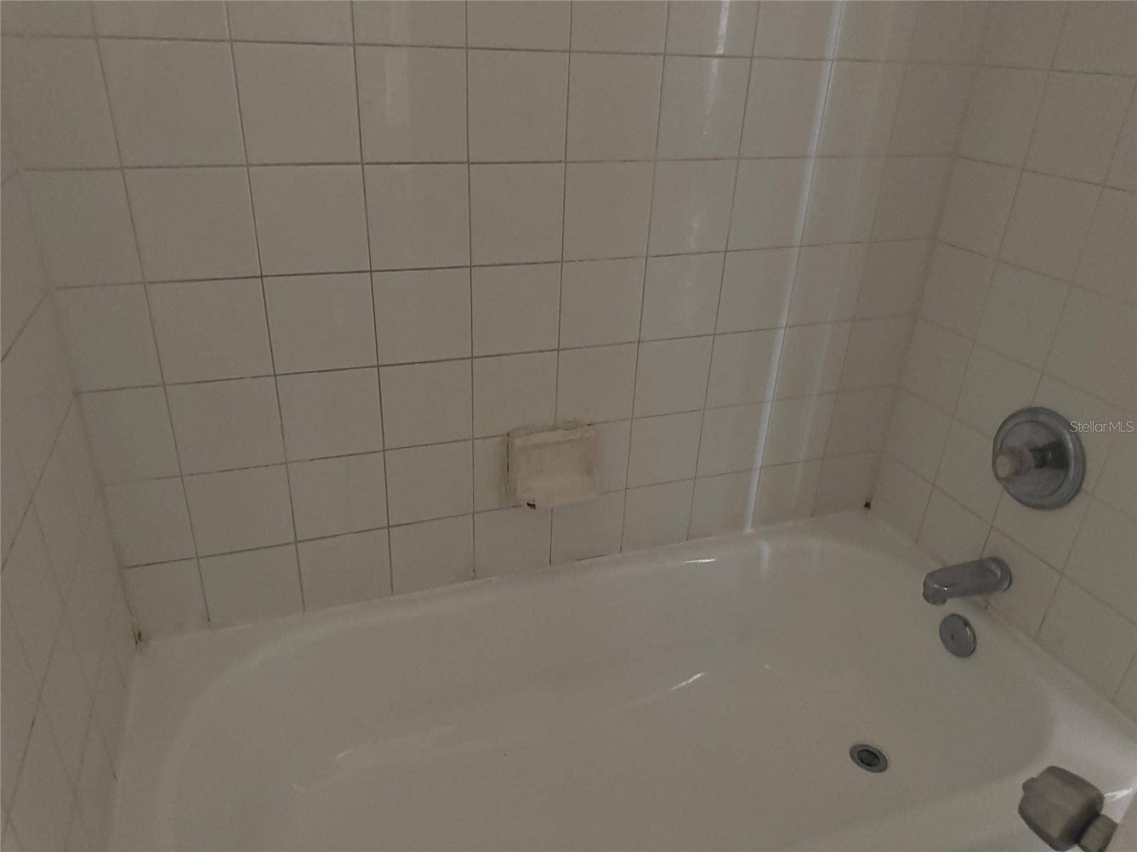 2609 E EMMA STREET, Tampa, FL 33610