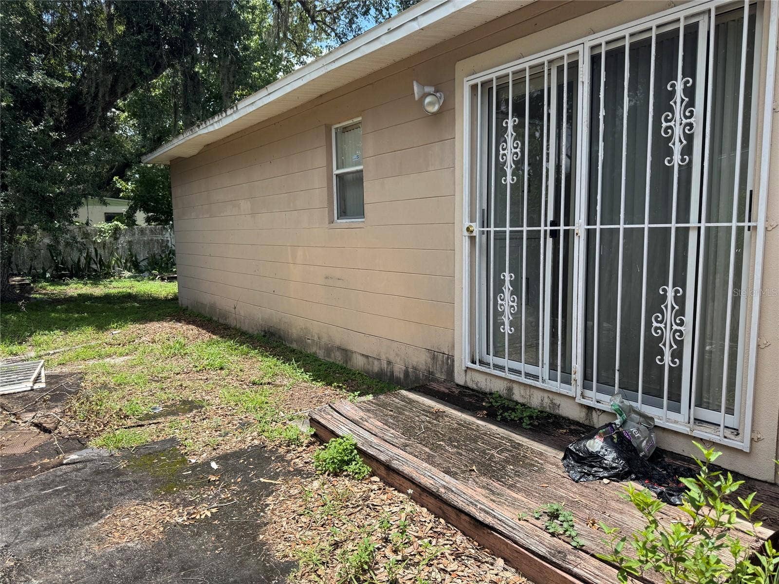2609 E EMMA STREET, Tampa, FL 33610