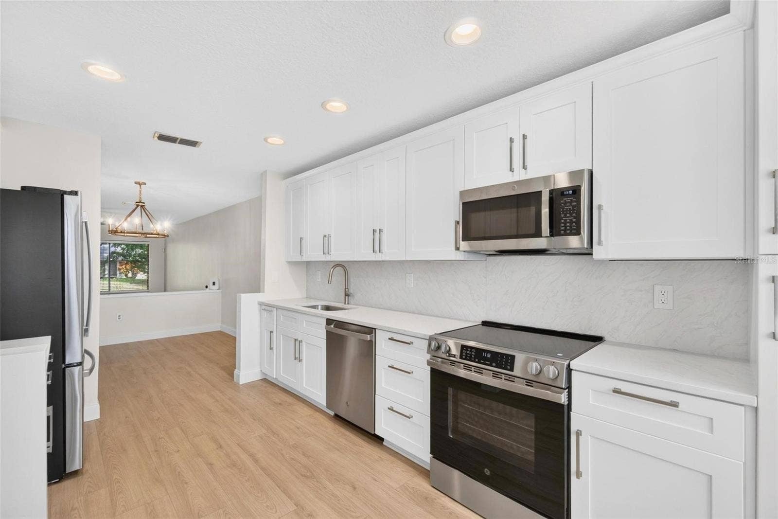 456 LAKEVIEW DRIVE, #5, Palm Harbor, FL 34683 456 LAKEVIEW DRIVE, #5, Palm Harbor, FL 34683