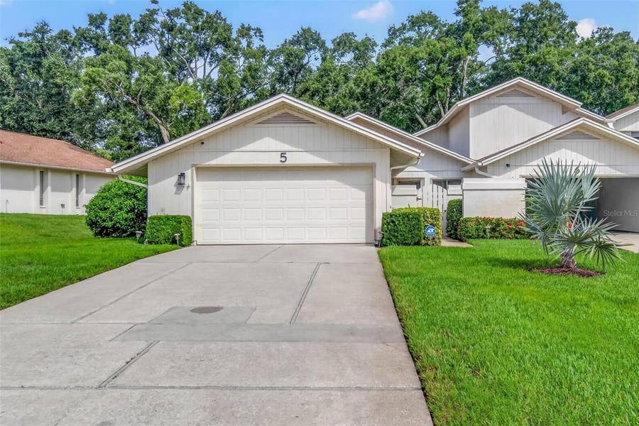 Property photo for 456 LAKEVIEW DRIVE, #5, Palm Harbor, FL