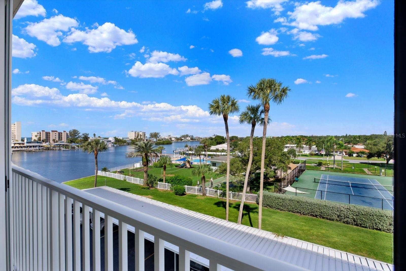 10216 REGAL DRIVE, #404, Largo, FL 33774 10216 REGAL DRIVE, #404, Largo, FL 33774