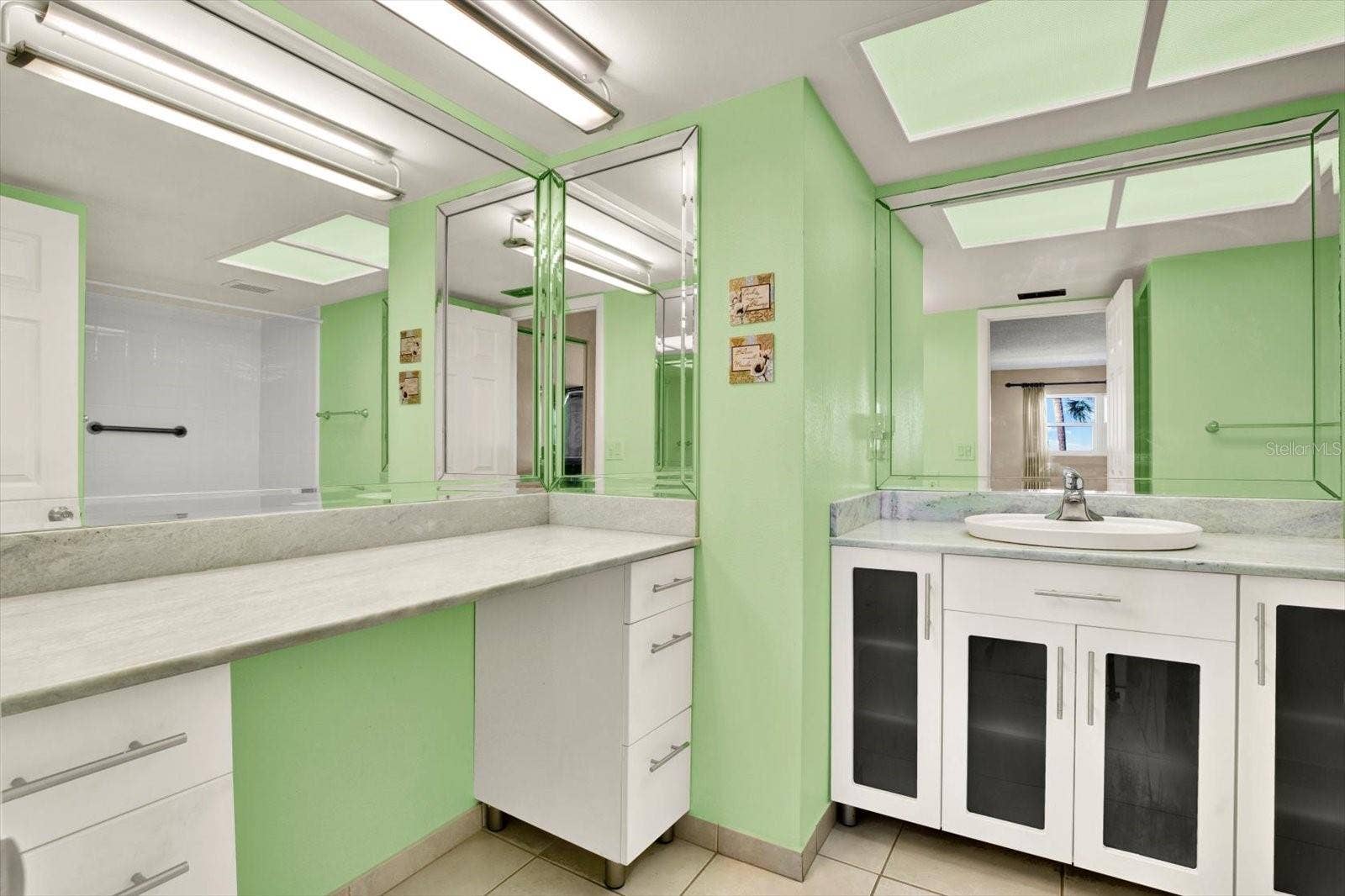 10216 REGAL DRIVE, #404, Largo, FL 33774 10216 REGAL DRIVE, #404, Largo, FL 33774
