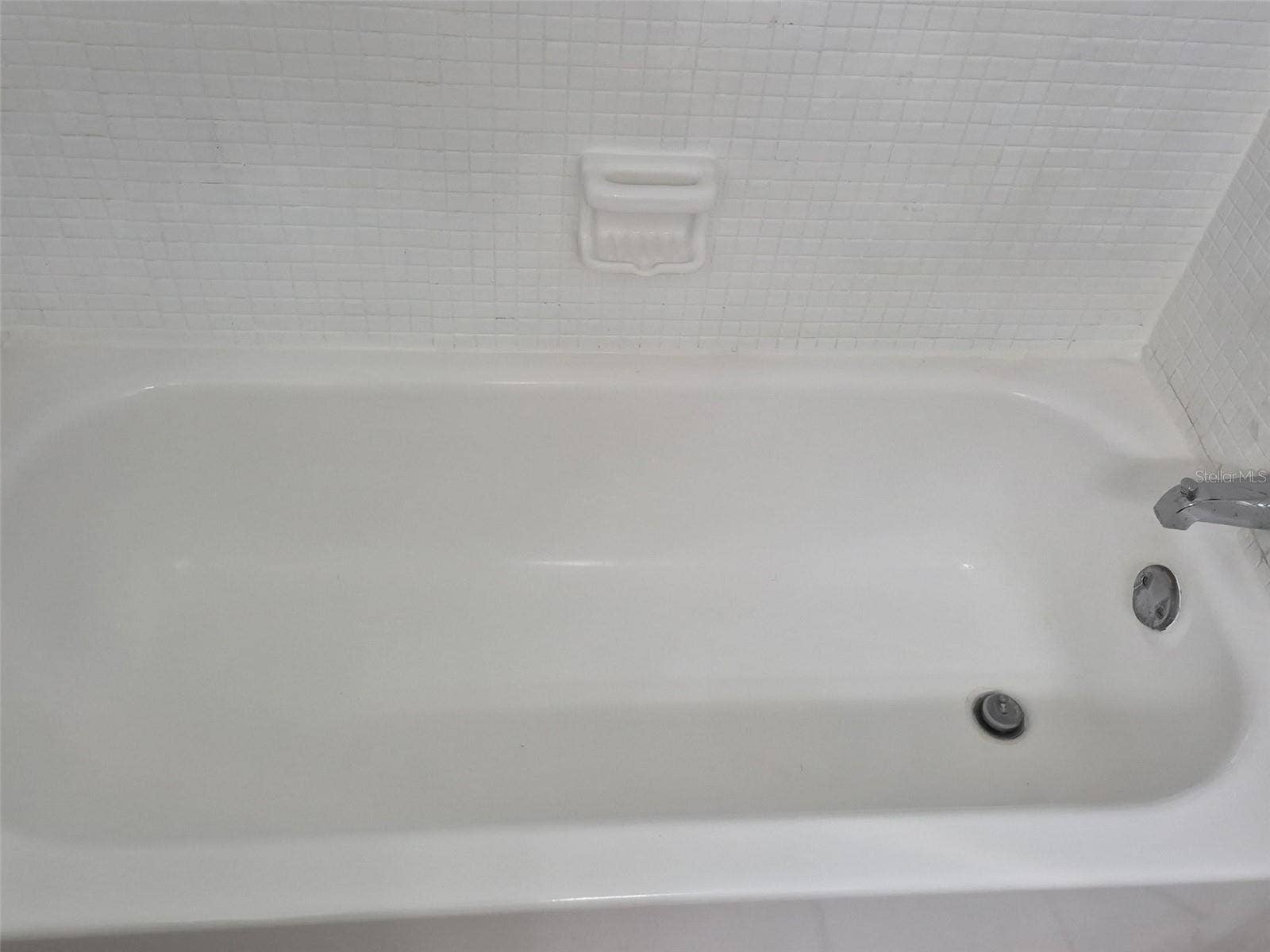 6324 NEWTOWN CIRCLE, #24B3, Tampa, FL 33615 6324 NEWTOWN CIRCLE, #24B3, Tampa, FL 33615