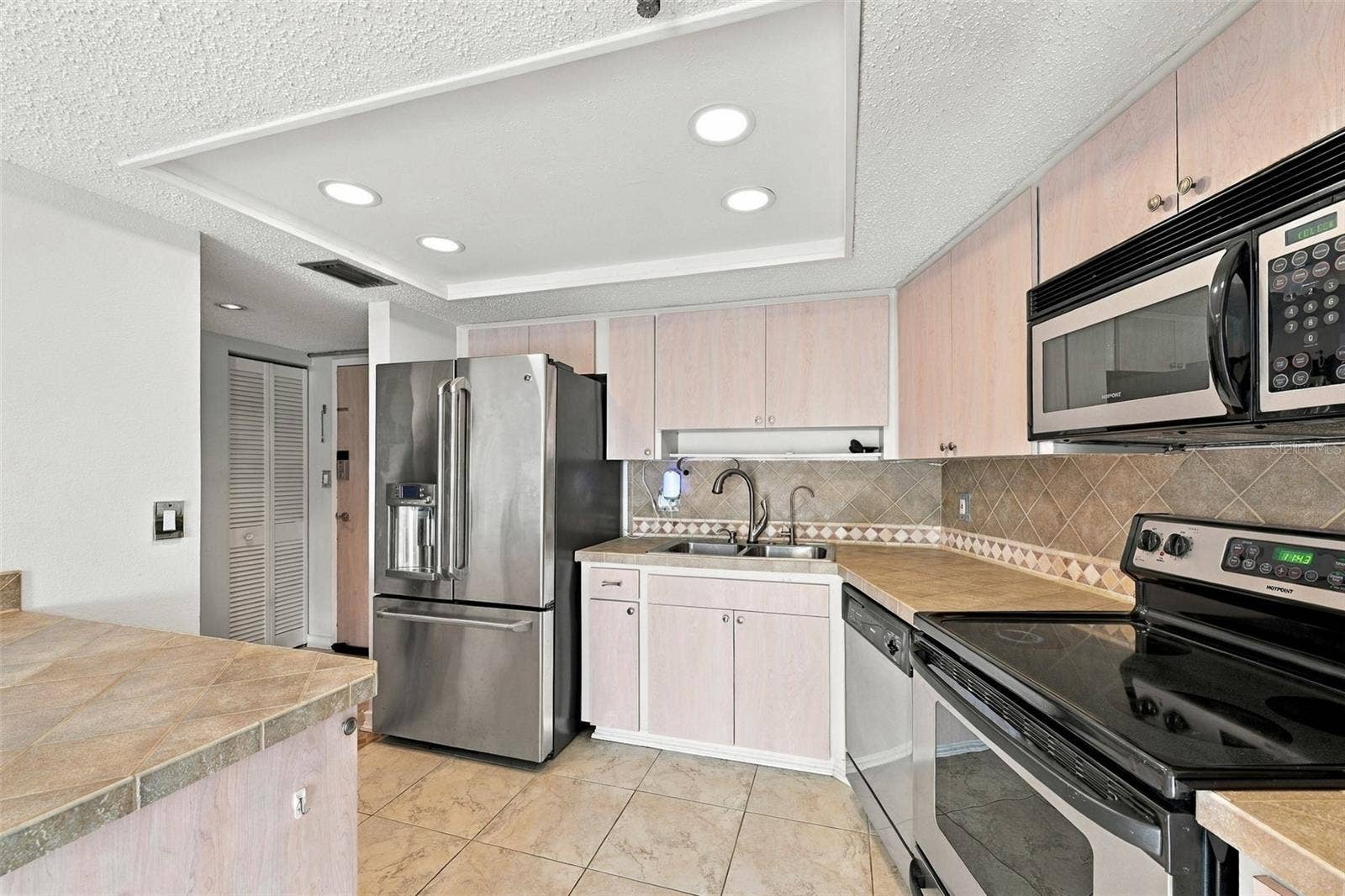 7430 SUNSHINE SKYWAY LANE S, #505, St Petersburg, FL 33711 7430 SUNSHINE SKYWAY LANE S, #505, St Petersburg, FL 33711