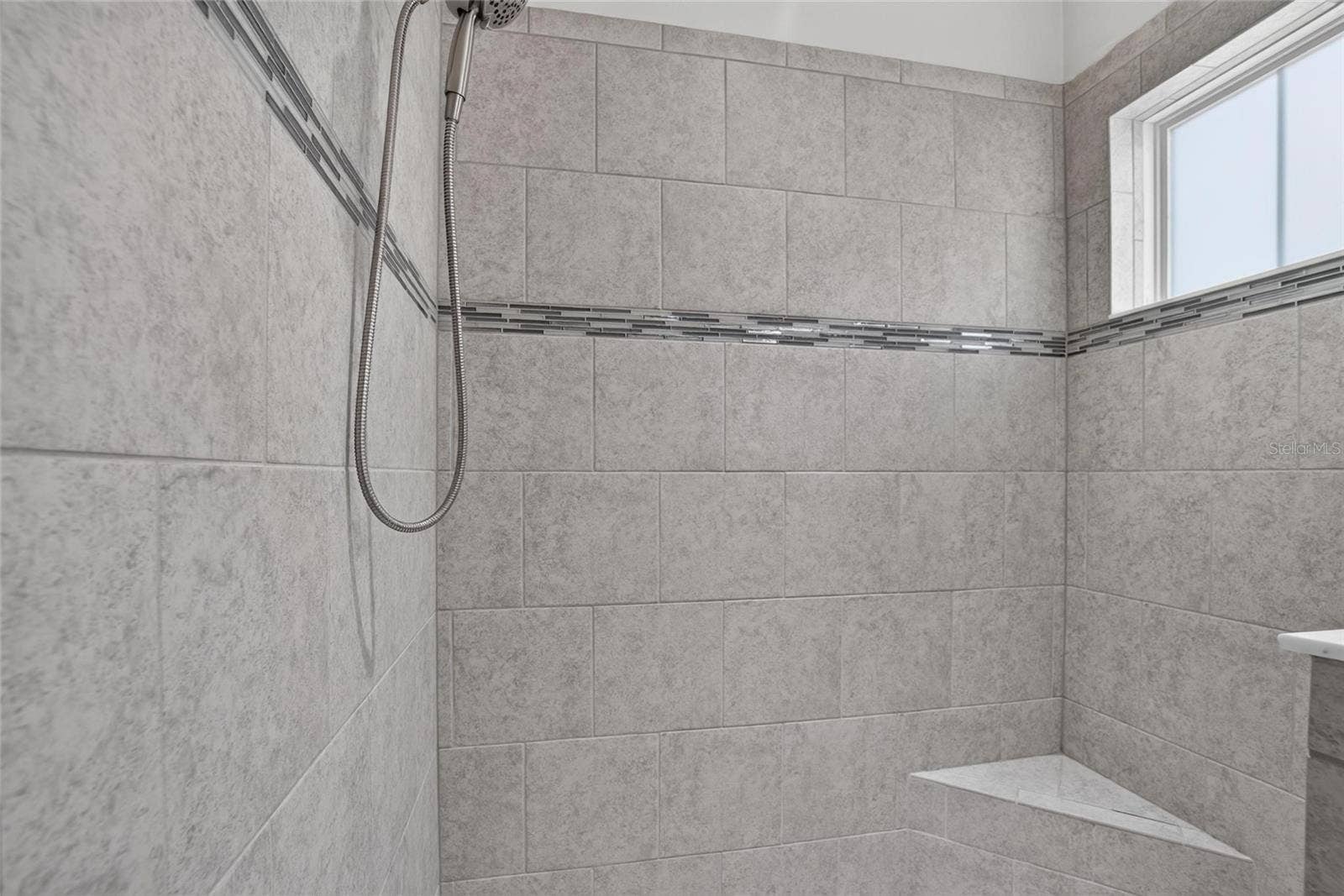 6134 COLMAR PLACE, Apollo Beach, FL 33572 6134 COLMAR PLACE, Apollo Beach, FL 33572