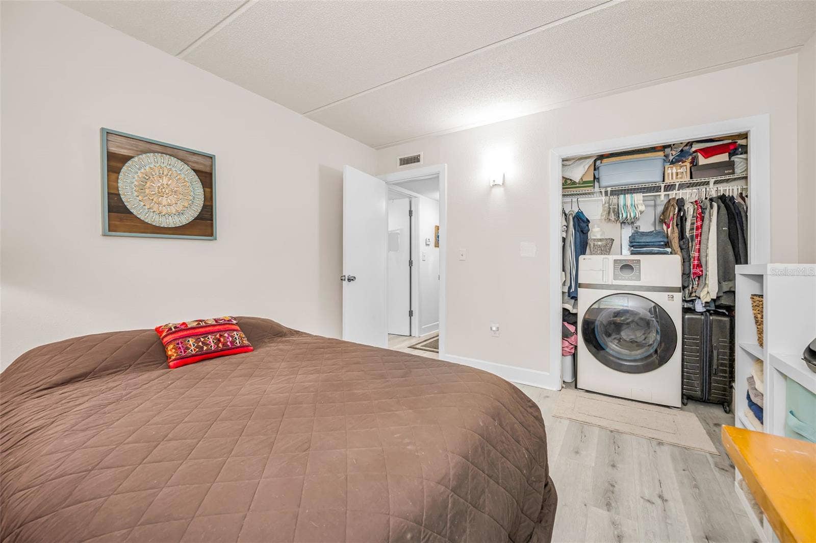 2 N FERNWOOD AVENUE, #25, Clearwater, FL 33765 2 N FERNWOOD AVENUE, #25, Clearwater, FL 33765