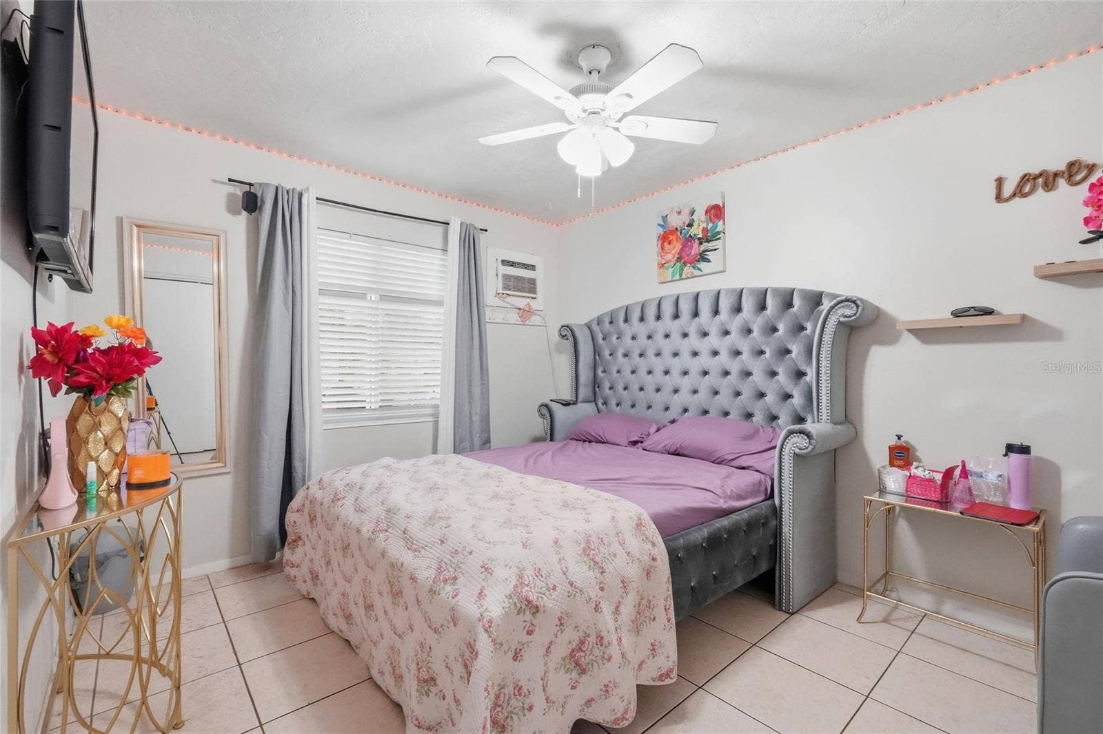 Bedroom in 2420