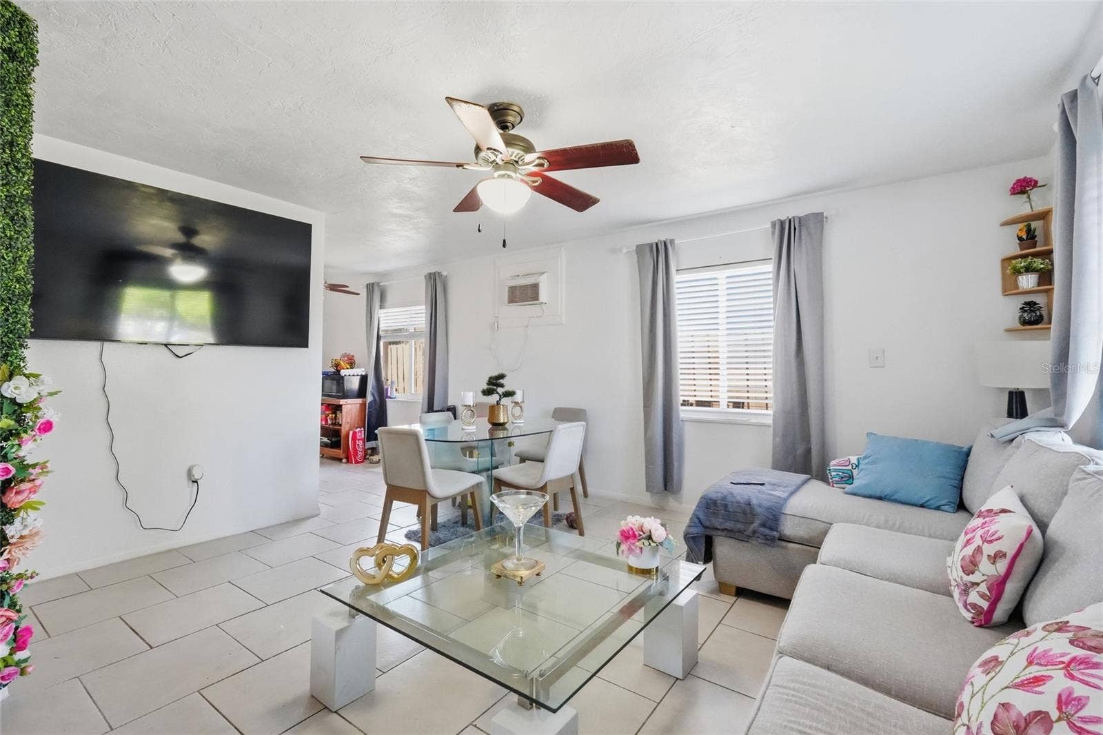Living Room 2420