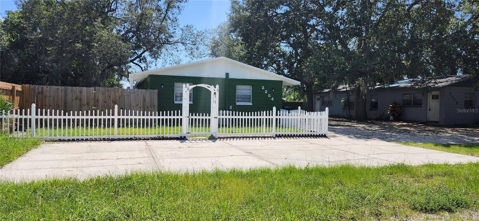 2254 19TH AVENUE SW, Largo, FL 33774 2254 19TH AVENUE SW, Largo, FL 33774