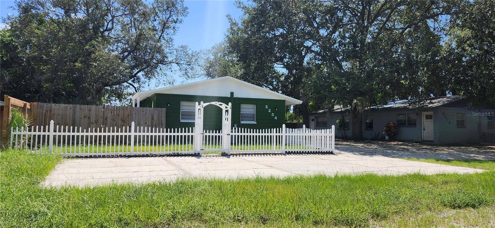 2254 19TH AVENUE SW, Largo, FL 33774 2254 19TH AVENUE SW, Largo, FL 33774