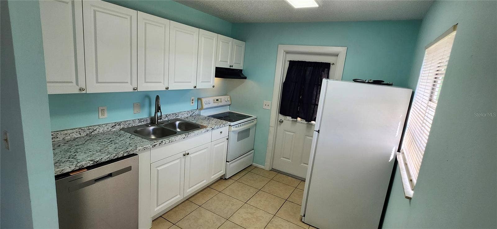 2254 19TH AVENUE SW, Largo, FL 33774 2254 19TH AVENUE SW, Largo, FL 33774