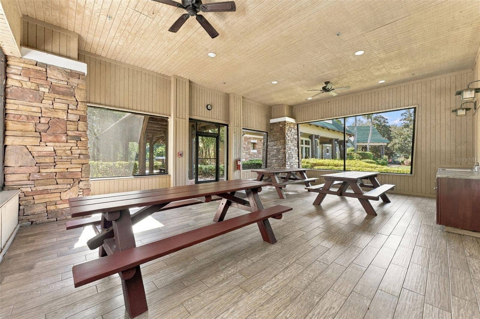 21916 WAVERLY SHORES LANE, Land O Lakes, FL 34637