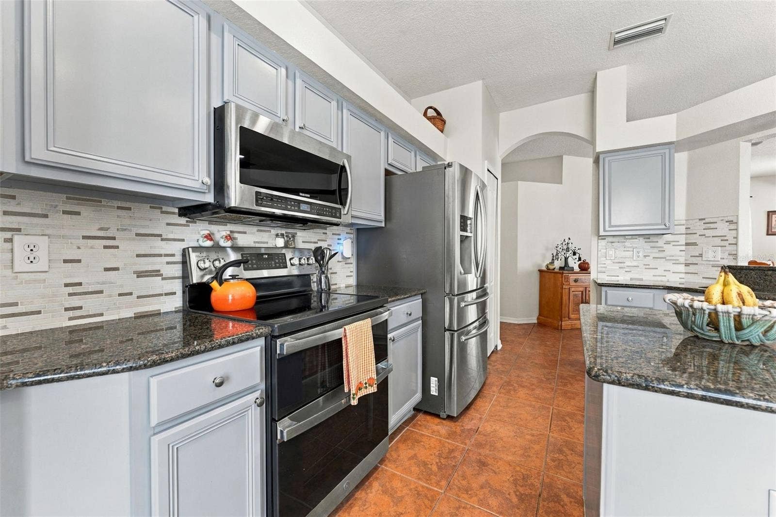 21916 WAVERLY SHORES LANE, Land O Lakes, FL 34637