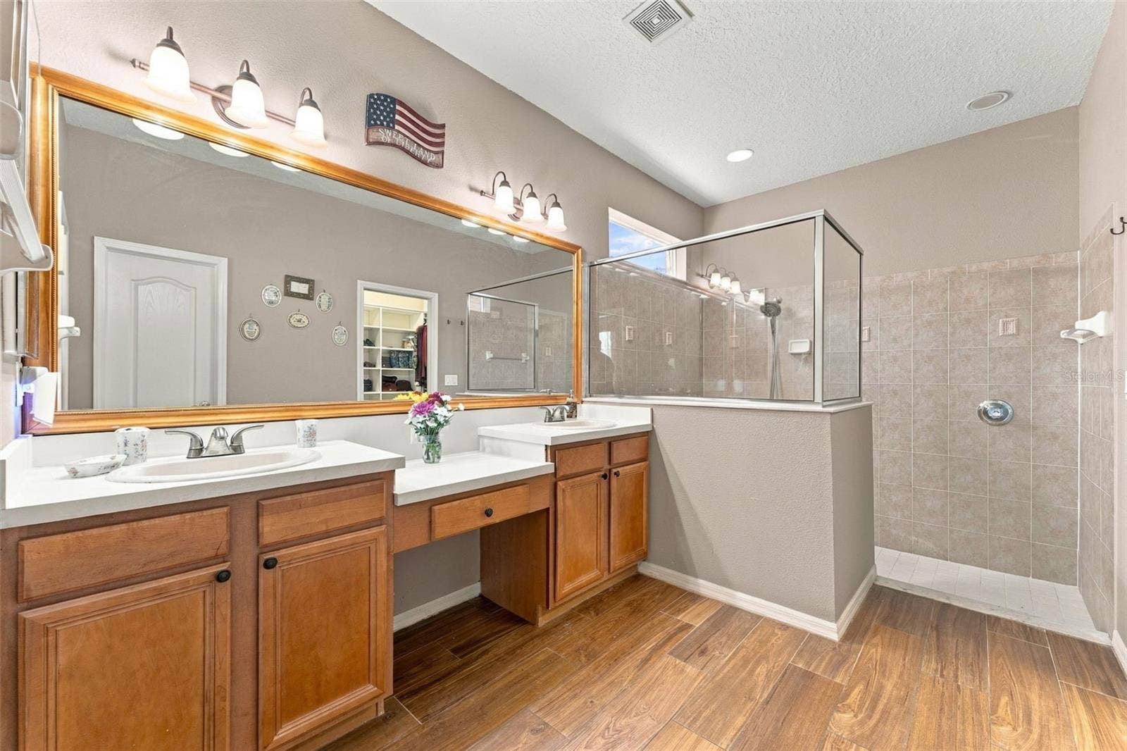 21916 WAVERLY SHORES LANE, Land O Lakes, FL 34637