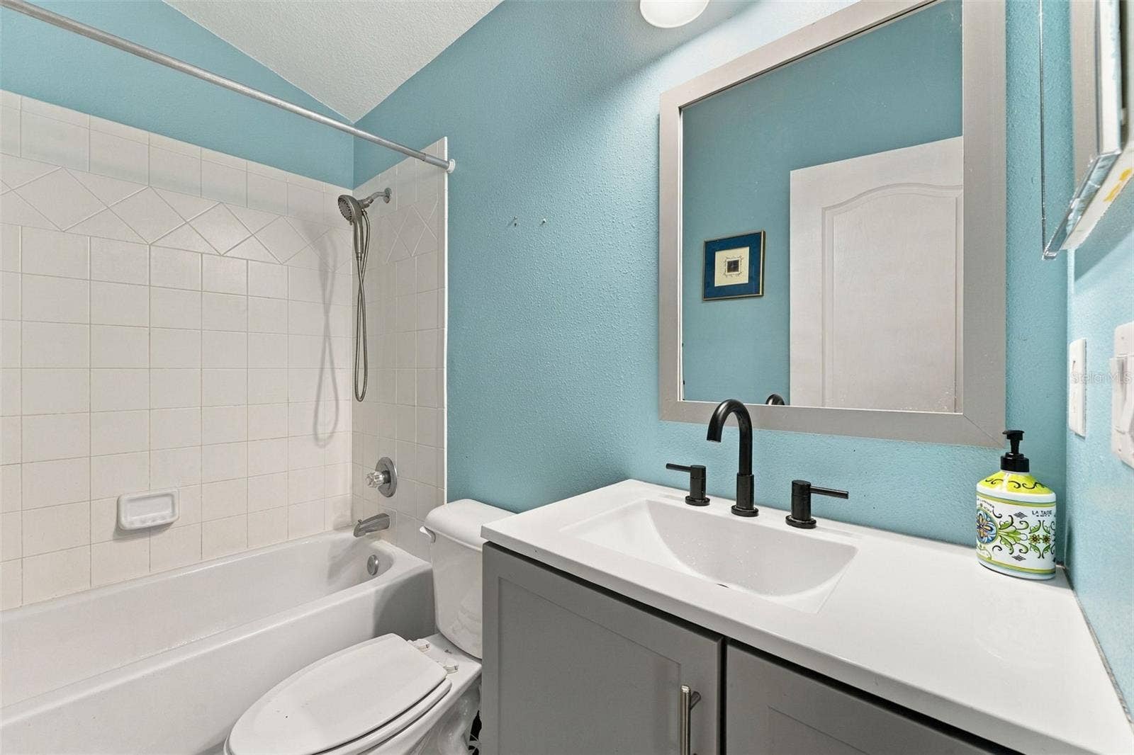 21916 WAVERLY SHORES LANE, Land O Lakes, FL 34637