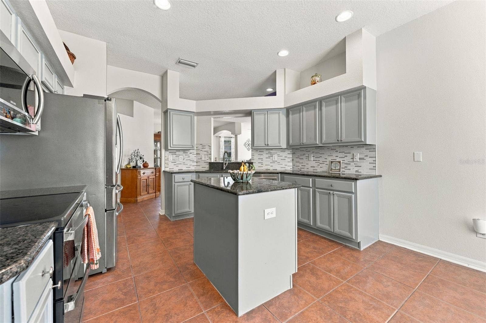 21916 WAVERLY SHORES LANE, Land O Lakes, FL 34637
