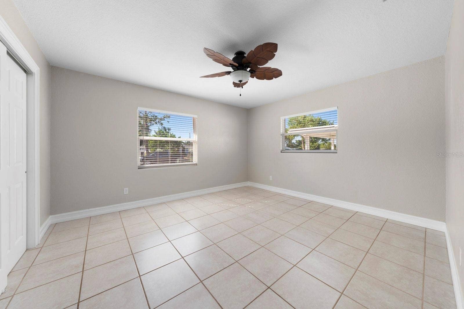 1039 MADISON STREET, Largo, FL 33770