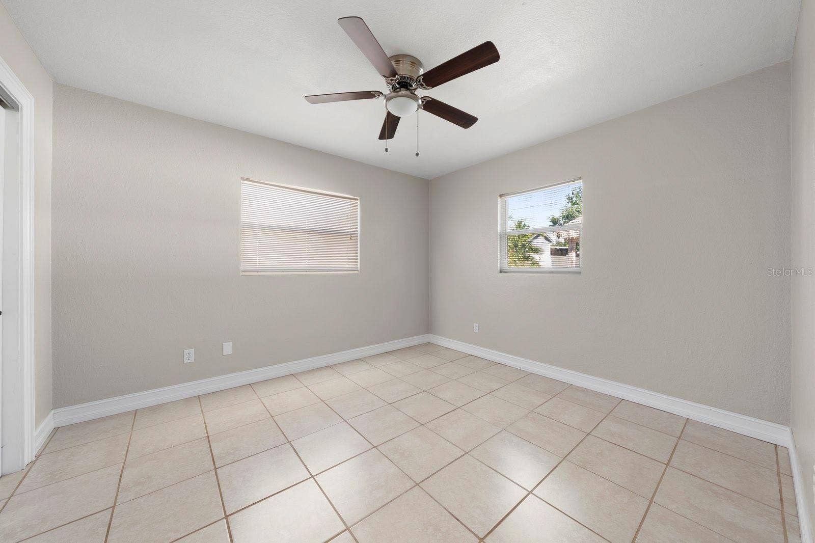 1039 MADISON STREET, Largo, FL 33770