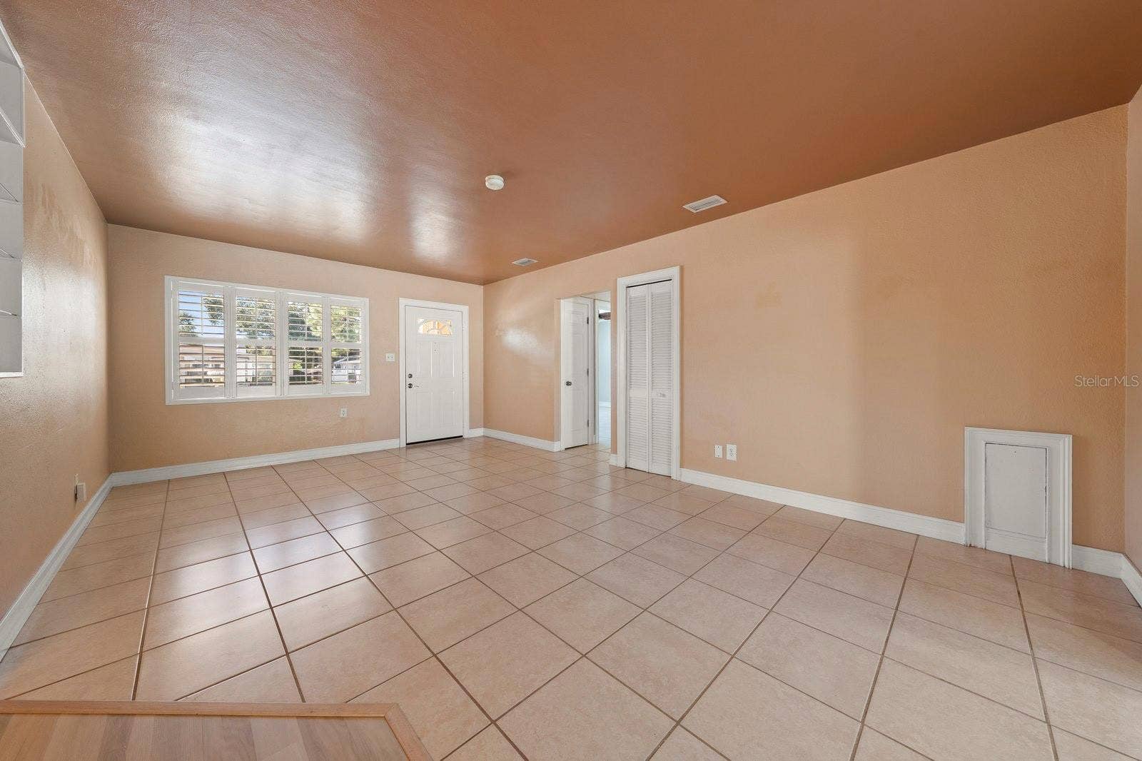 1039 MADISON STREET, Largo, FL 33770