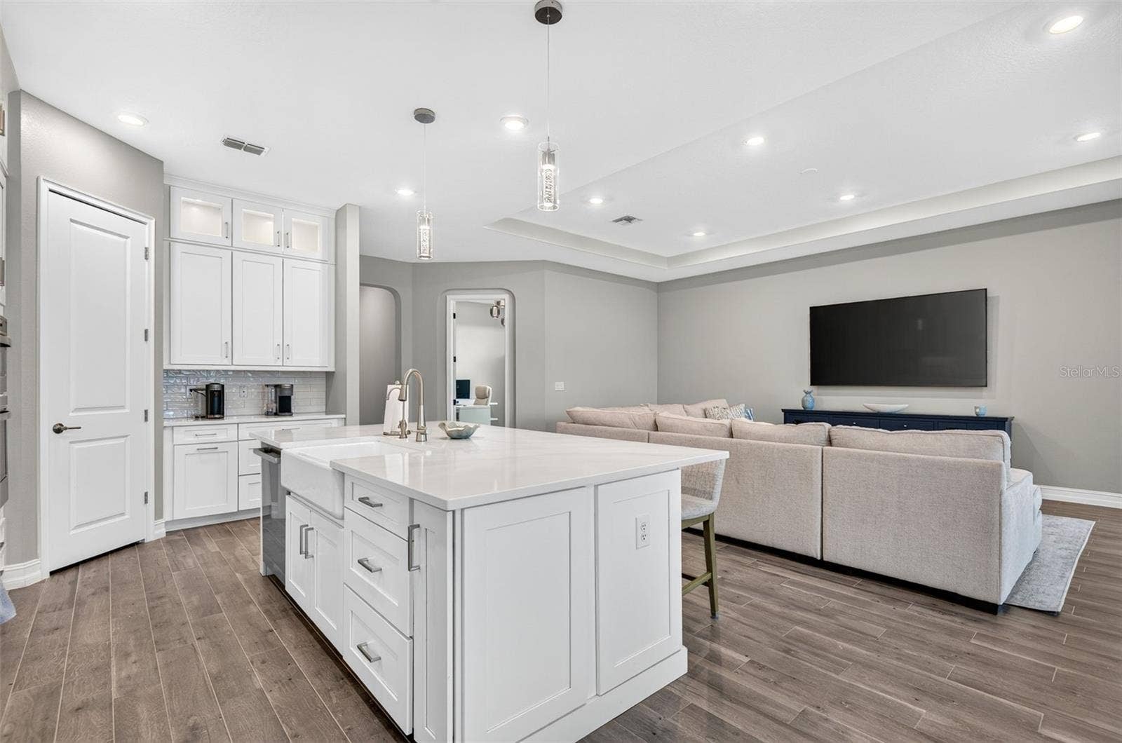 2318 5TH STREET E, Palmetto, FL 34221 2318 5TH STREET E, Palmetto, FL 34221