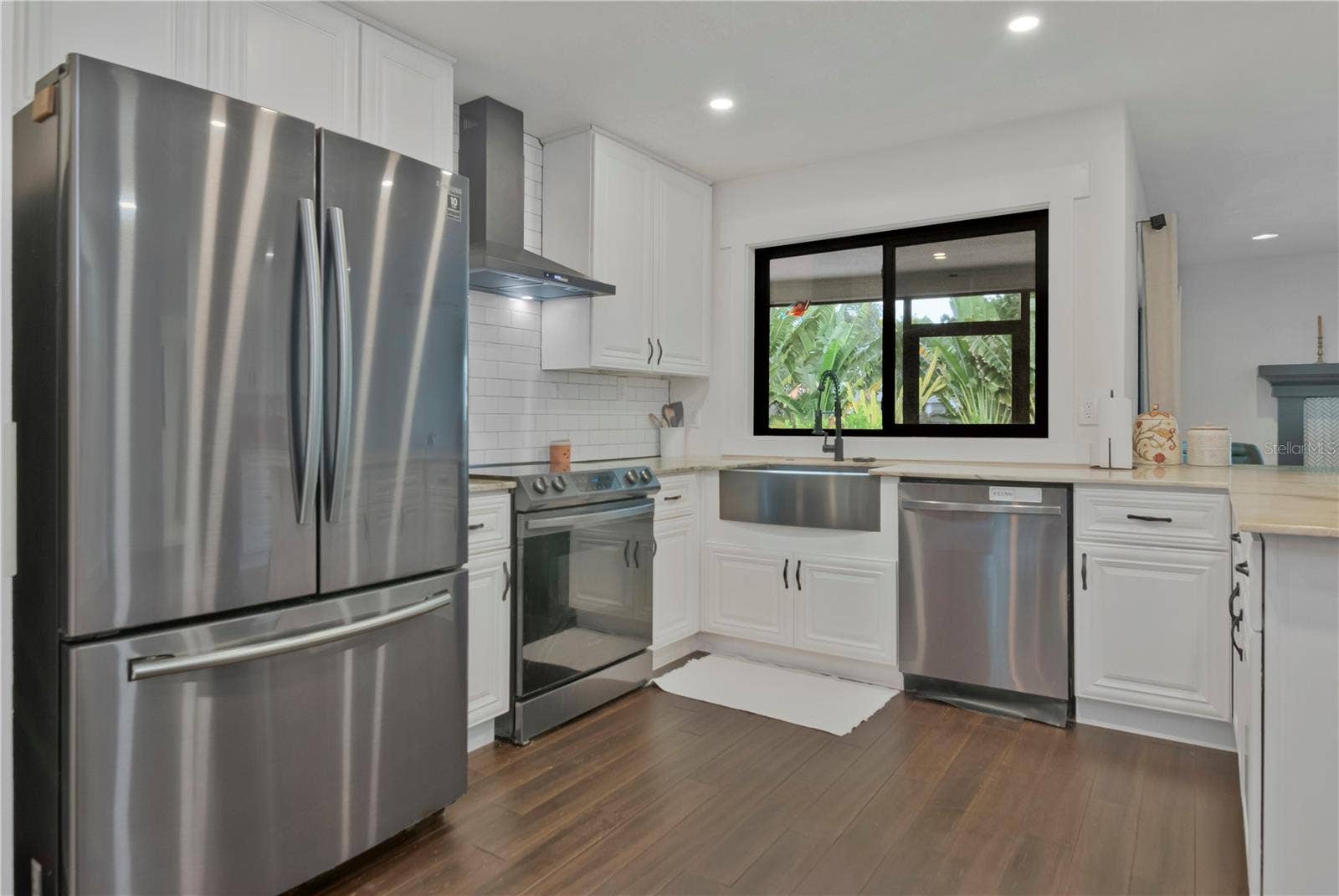 4400 COLUMBUS WAY S, St Petersburg, FL 33712