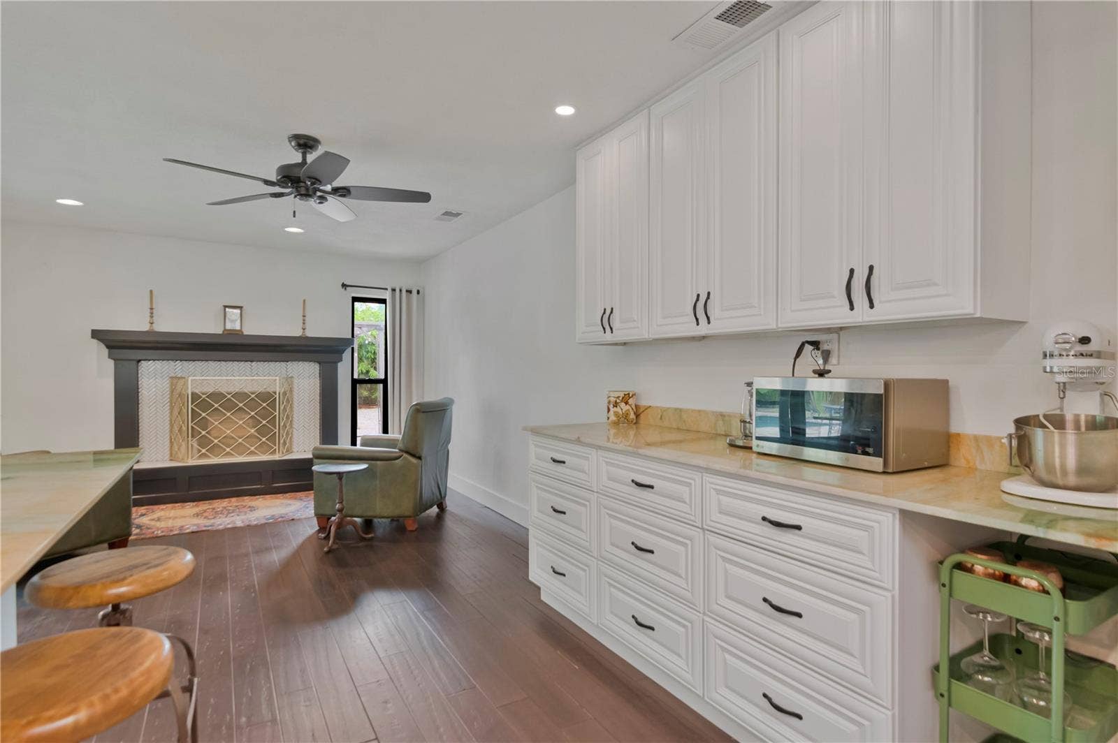 4400 COLUMBUS WAY S, St Petersburg, FL 33712
