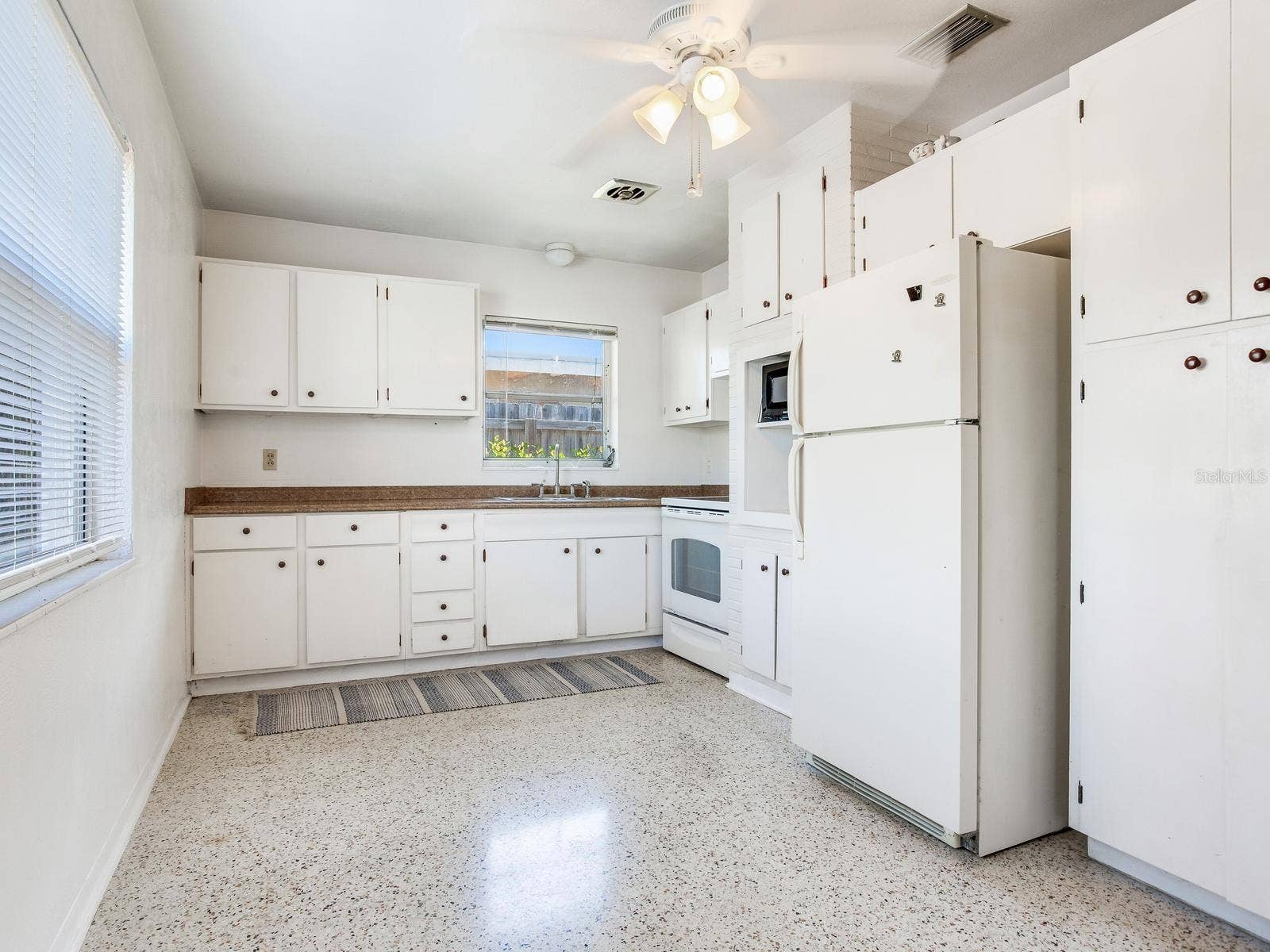 245 115TH AVENUE, Treasure Island, FL 33706