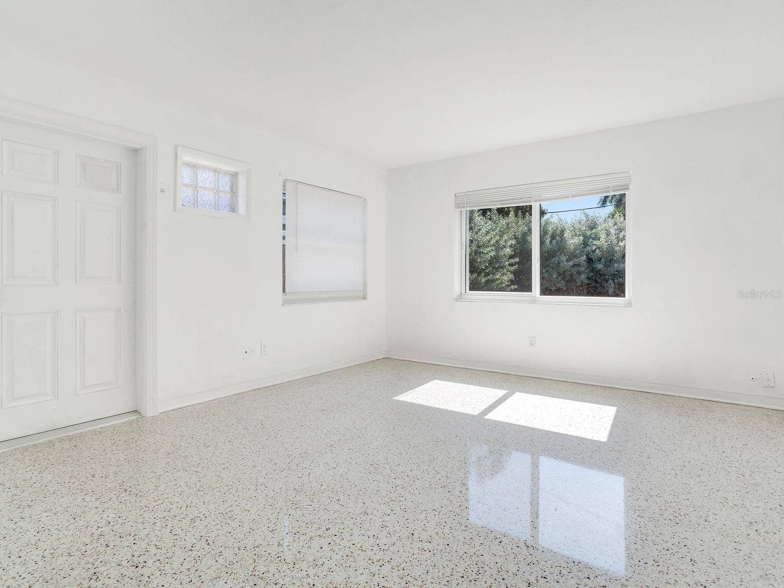 245 115TH AVENUE, Treasure Island, FL 33706