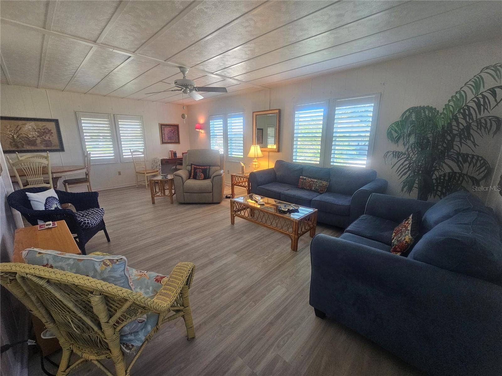 392 COBIA WAY, Oldsmar, FL 34677 Living Room