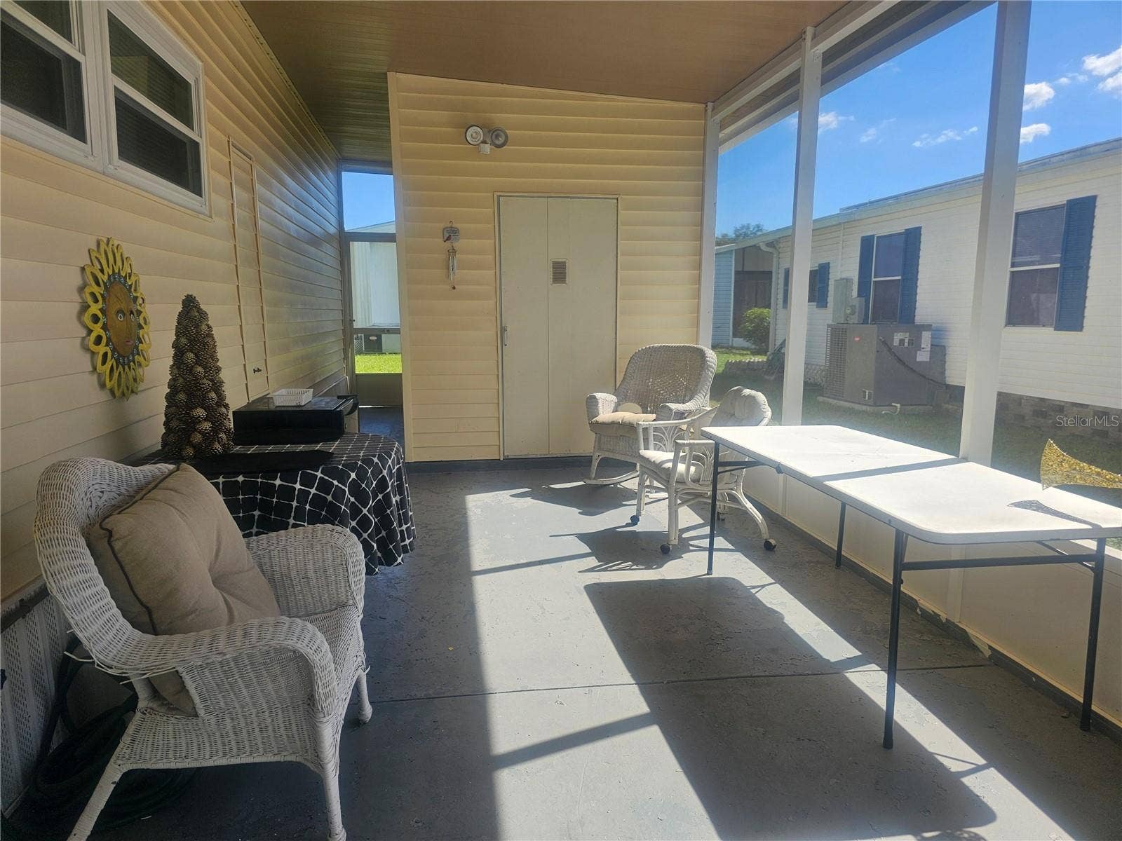 392 COBIA WAY, Oldsmar, FL 34677 Screened Porch & Shed